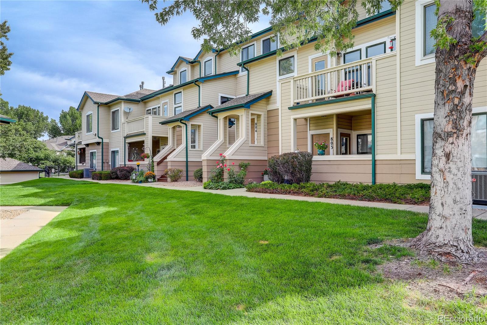 8707 Florida Avenue #806, Denver, CO 80247, 2 Bedrooms Bedrooms, ,2 BathroomsBathrooms,Residential,For Sale,Florida,REC4150056