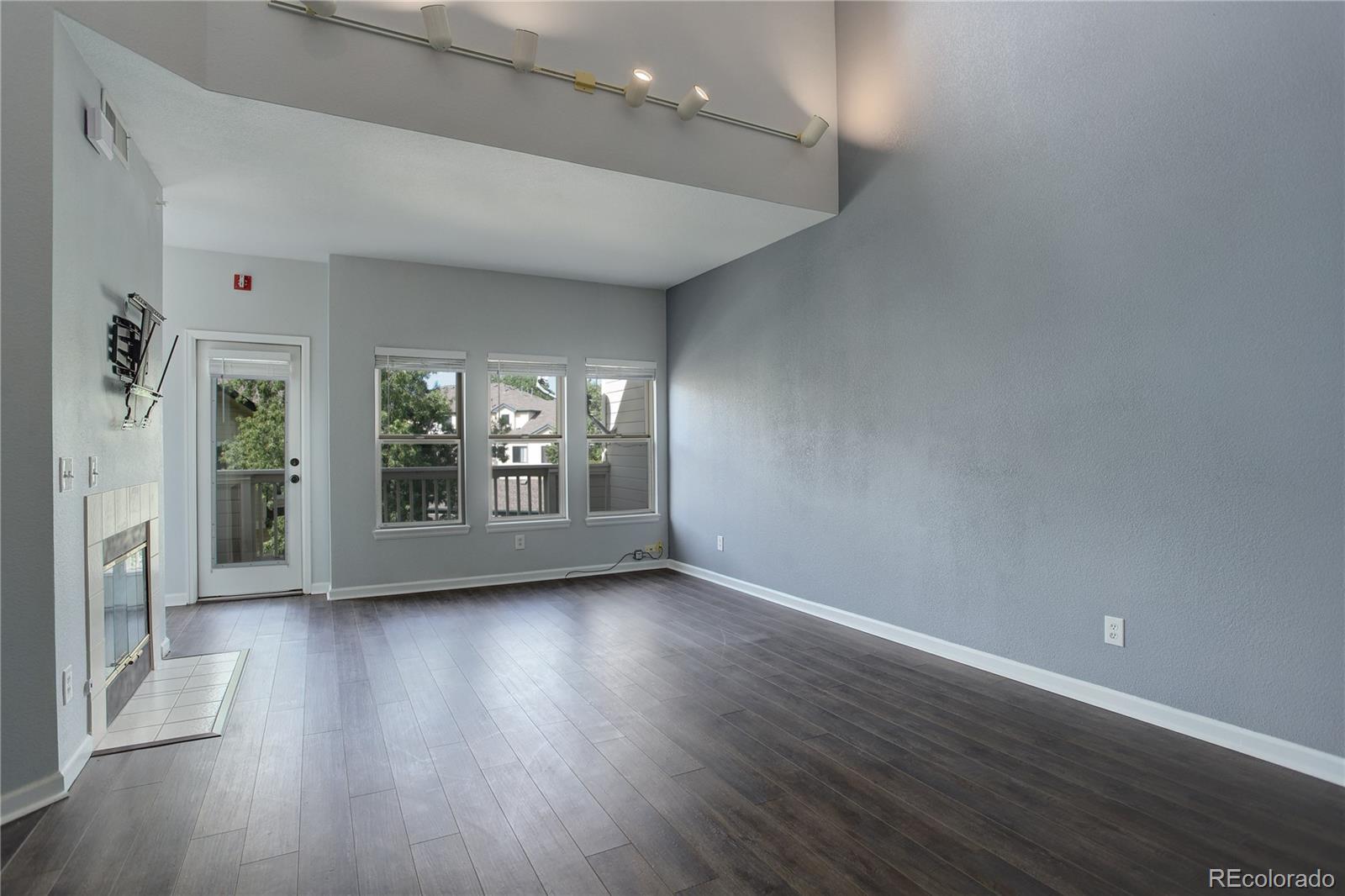 8707 Florida Avenue #806, Denver, CO 80247, 2 Bedrooms Bedrooms, ,2 BathroomsBathrooms,Residential,For Sale,Florida,REC4150056