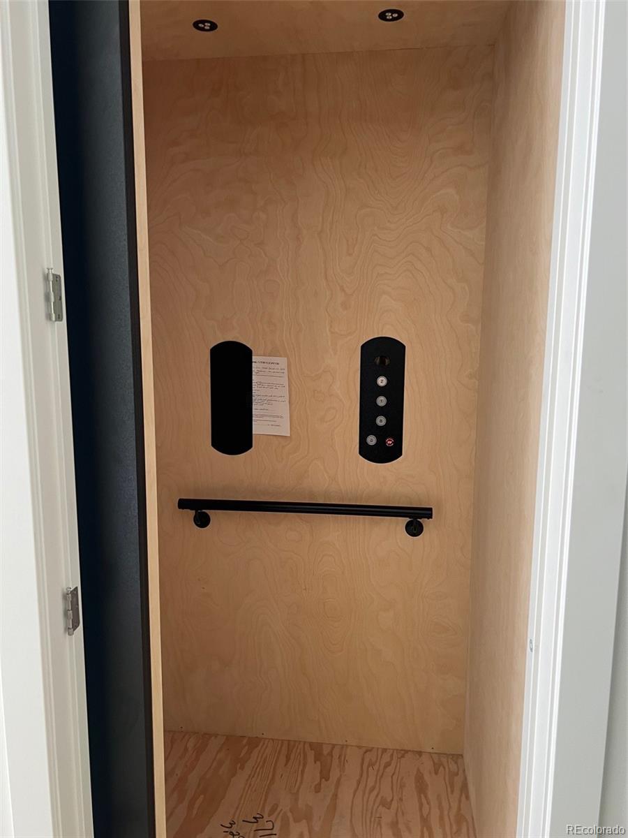 1350 Vine Street, Denver, CO 80210, 5 Bedrooms Bedrooms, ,5 BathroomsBathrooms,Rental,For Rent,Vine,REC6980499