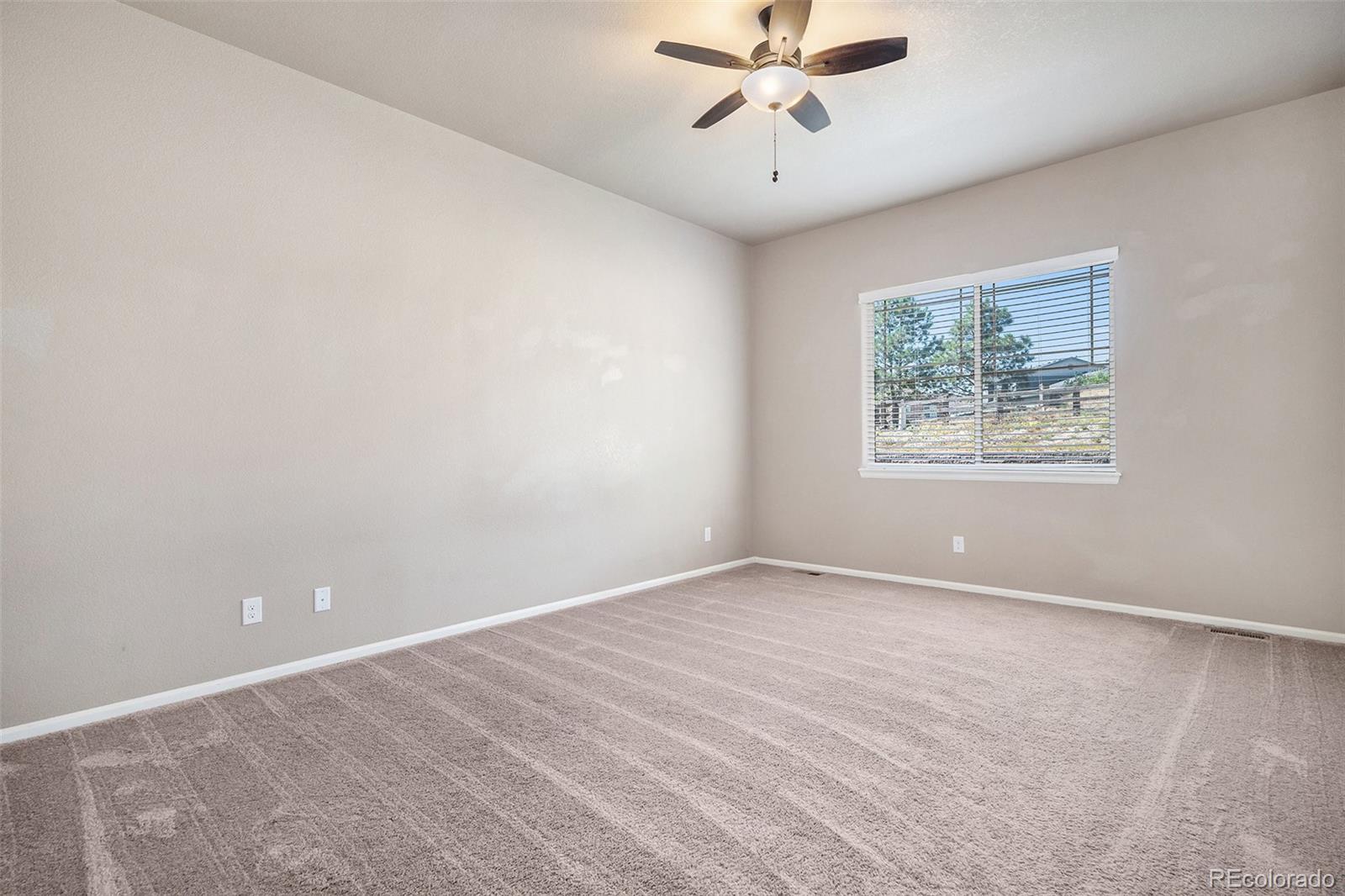 6561 Queensburg Court, Aurora, CO 80016, 3 Bedrooms Bedrooms, ,3 BathroomsBathrooms,Residential,For Sale,Queensburg,REC6118044