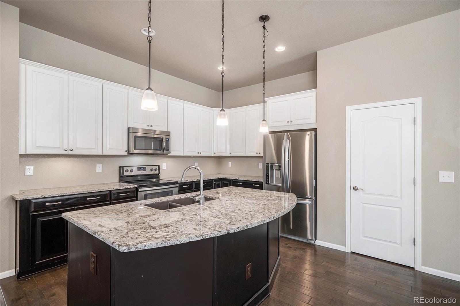 6561 Queensburg Court, Aurora, CO 80016, 3 Bedrooms Bedrooms, ,3 BathroomsBathrooms,Residential,For Sale,Queensburg,REC6118044