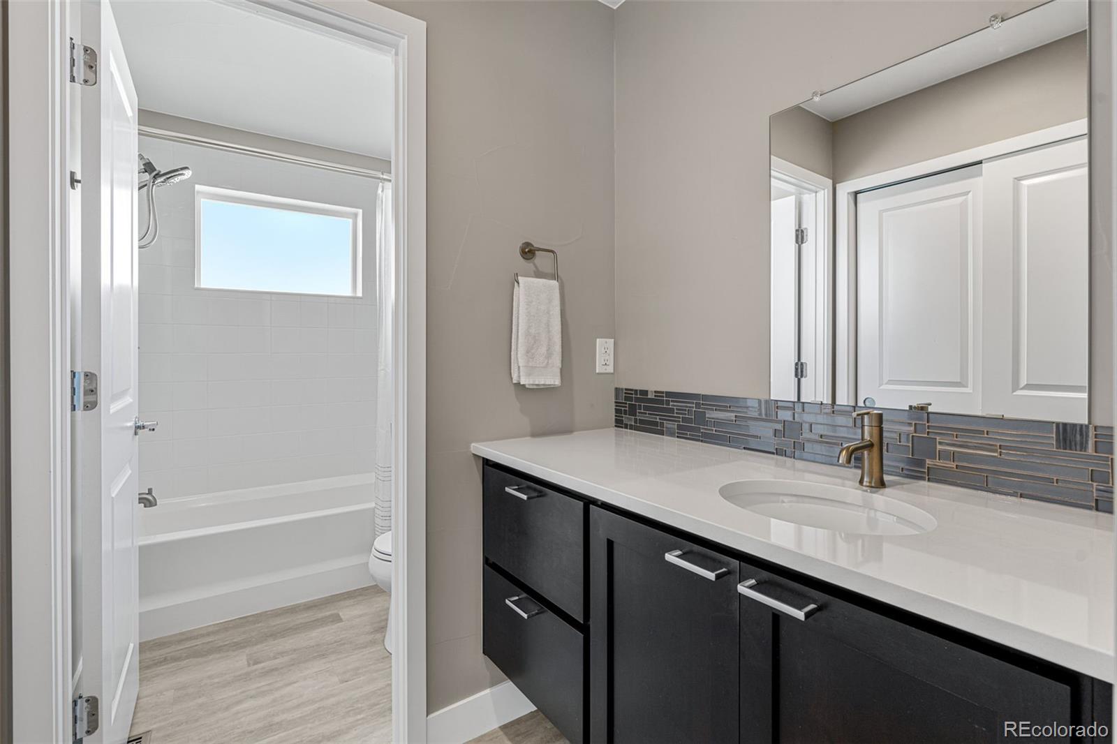 Restricted Address, 3 Bedrooms Bedrooms, ,4 BathroomsBathrooms,Residential,For Sale,Navajo,REC3697110