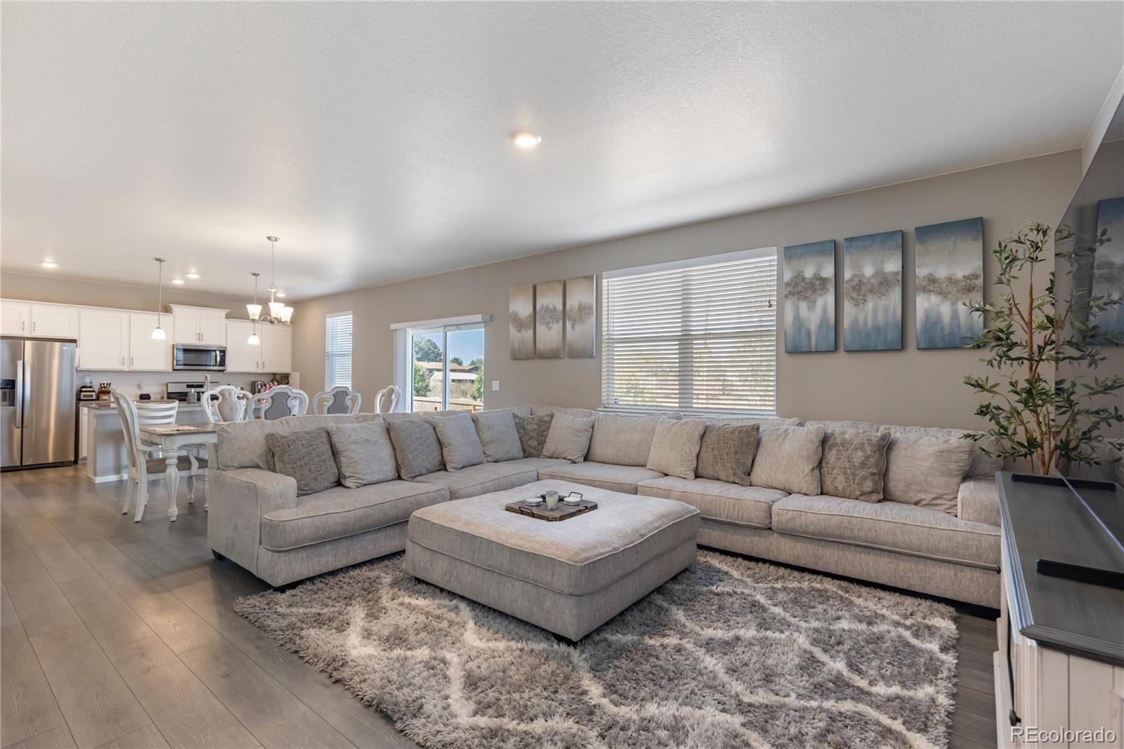 6401 B Street Road, Greeley, CO 80634, 4 Bedrooms Bedrooms, ,3 BathroomsBathrooms,Residential,For Sale,B Street,REC6946088