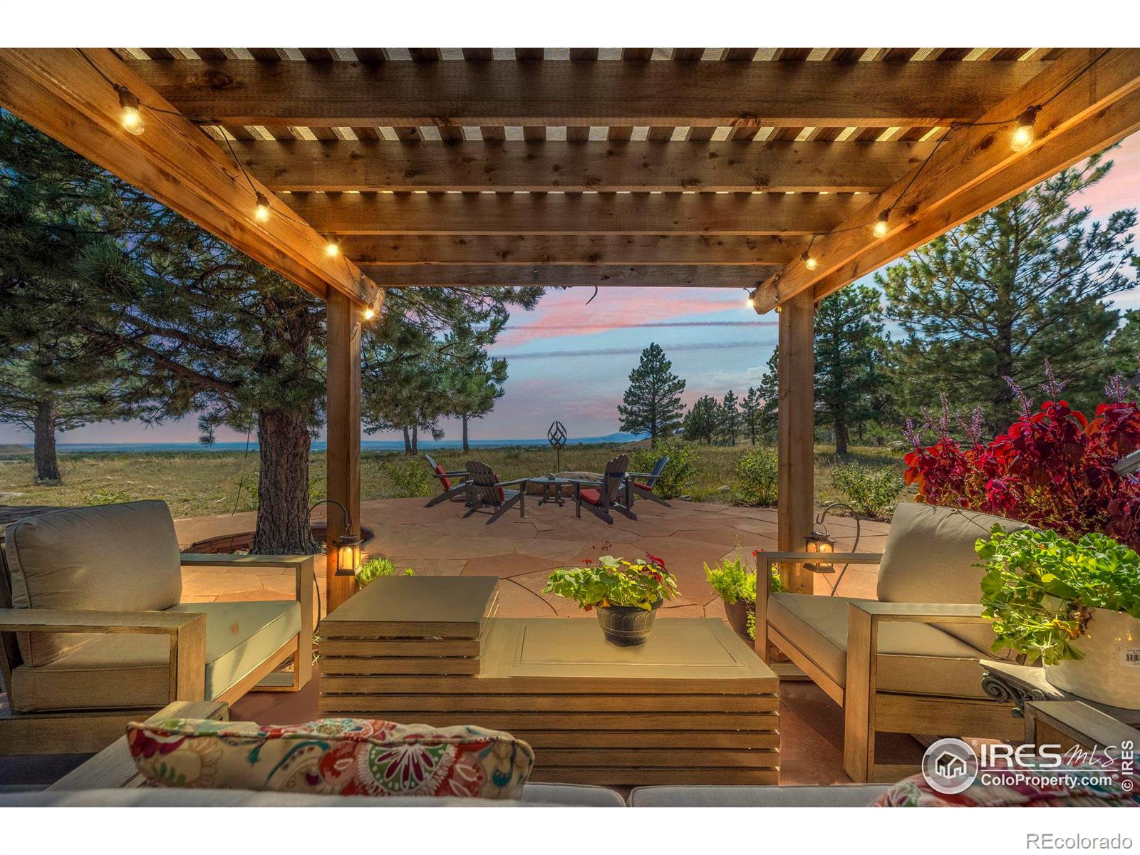 2888 Lakeridge Trail, Boulder, CO 80302, 3 Bedrooms Bedrooms, ,3 BathroomsBathrooms,Residential,For Sale,Lakeridge,RECIR1019555