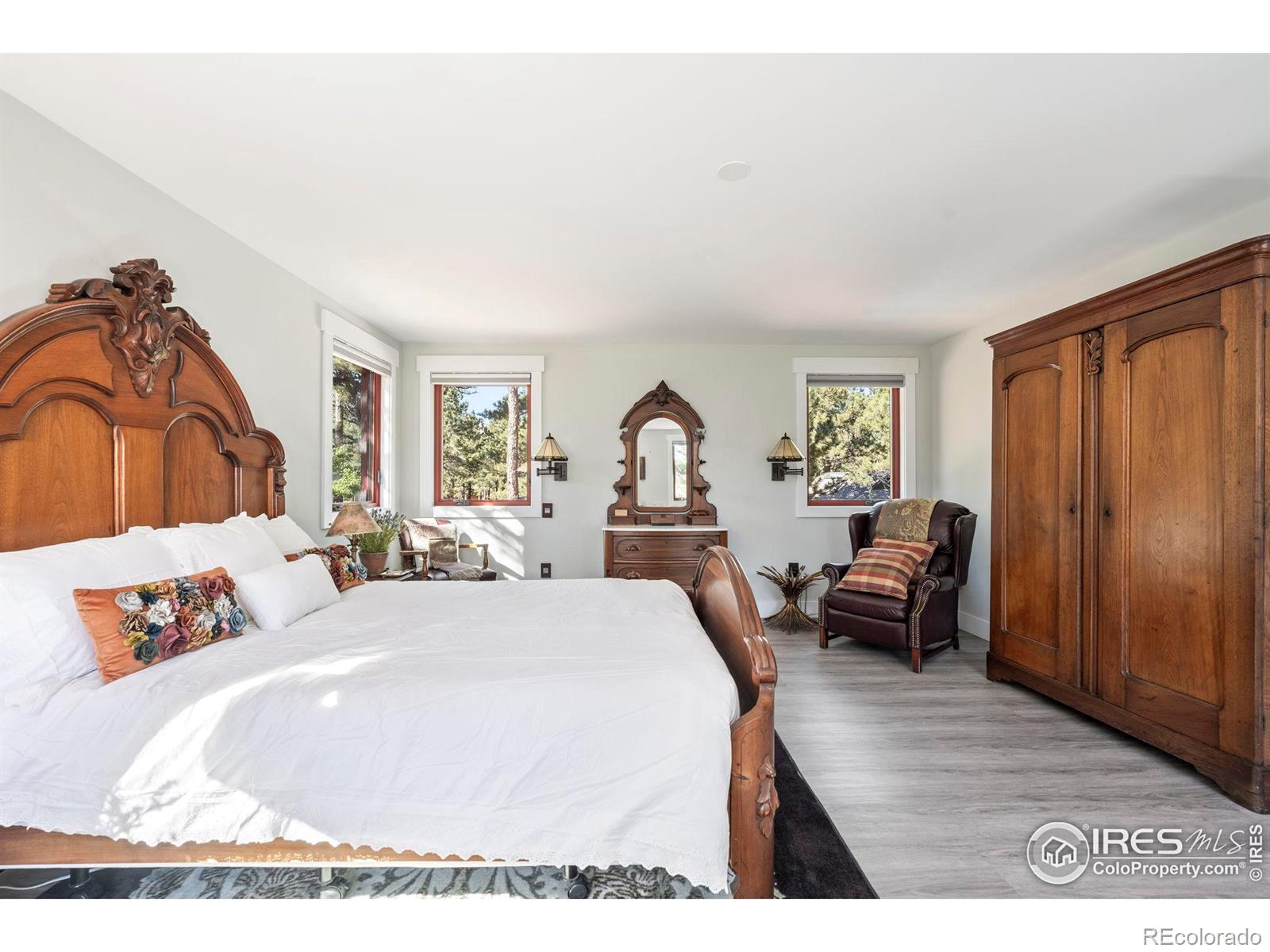 2888 Lakeridge Trail, Boulder, CO 80302, 3 Bedrooms Bedrooms, ,3 BathroomsBathrooms,Residential,For Sale,Lakeridge,RECIR1019555