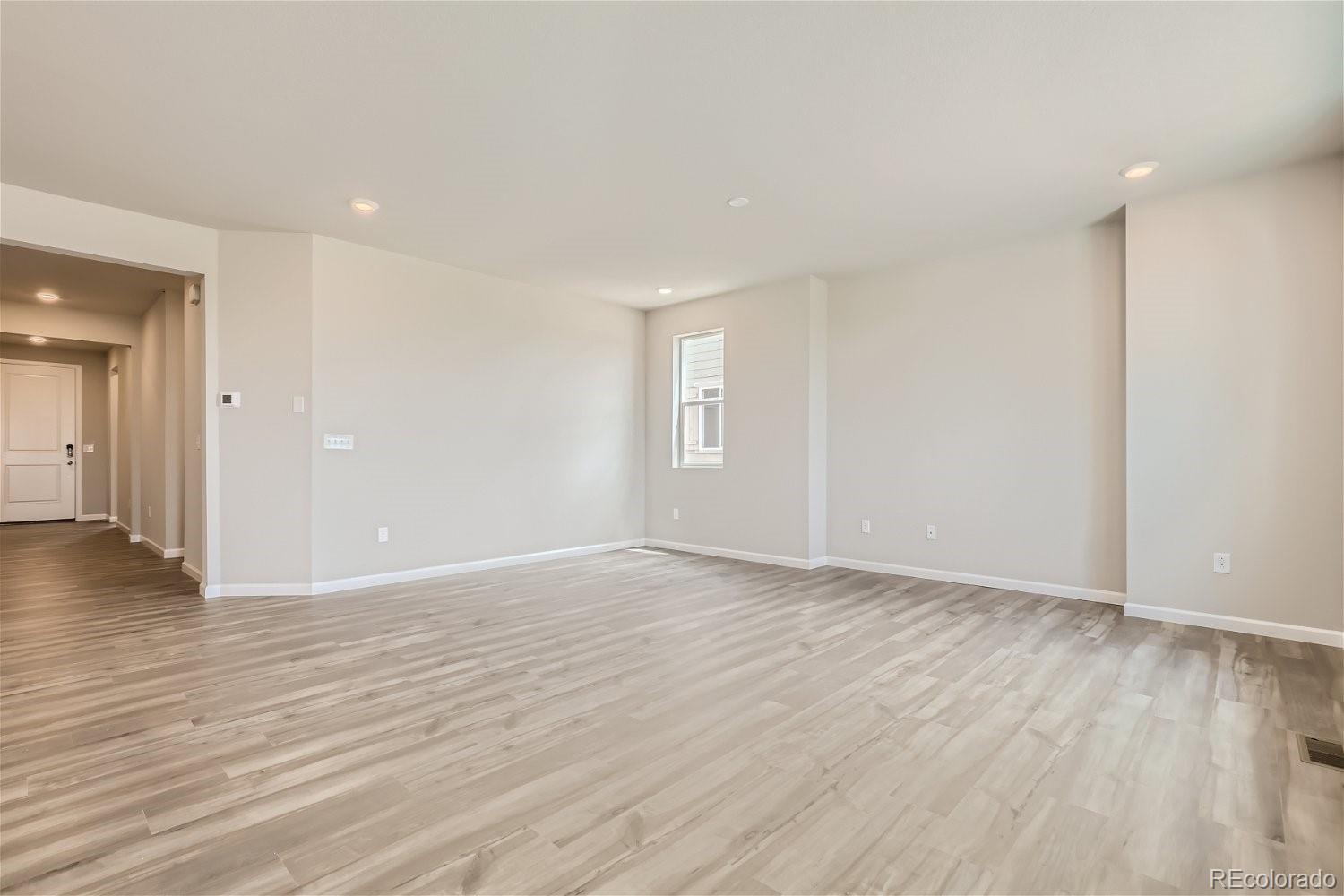10161 Quentin Court, Commerce City, CO 80022, 3 Bedrooms Bedrooms, ,2 BathroomsBathrooms,Residential,For Sale,Quentin,REC2390953
