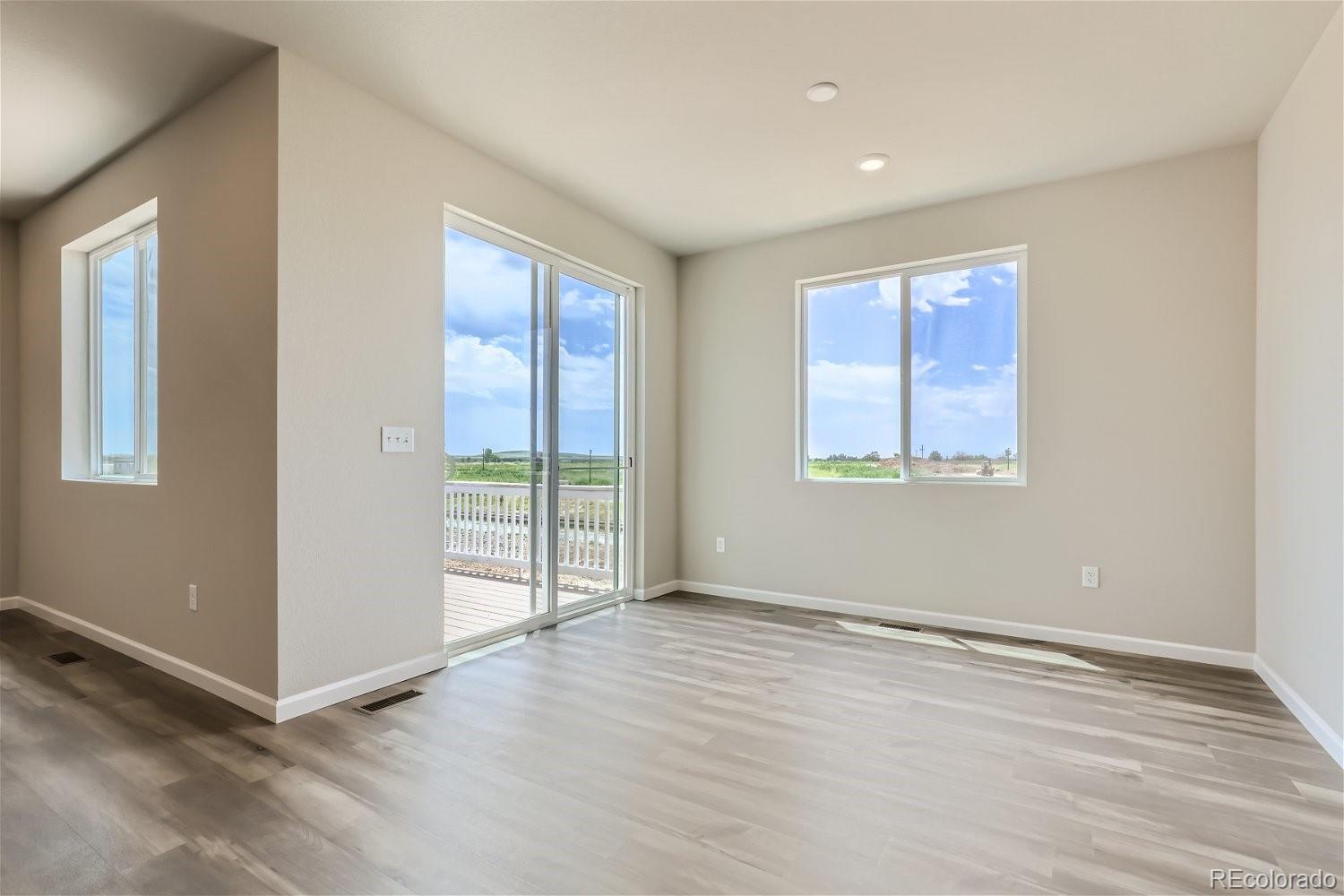 10161 Quentin Court, Commerce City, CO 80022, 3 Bedrooms Bedrooms, ,2 BathroomsBathrooms,Residential,For Sale,Quentin,REC2390953