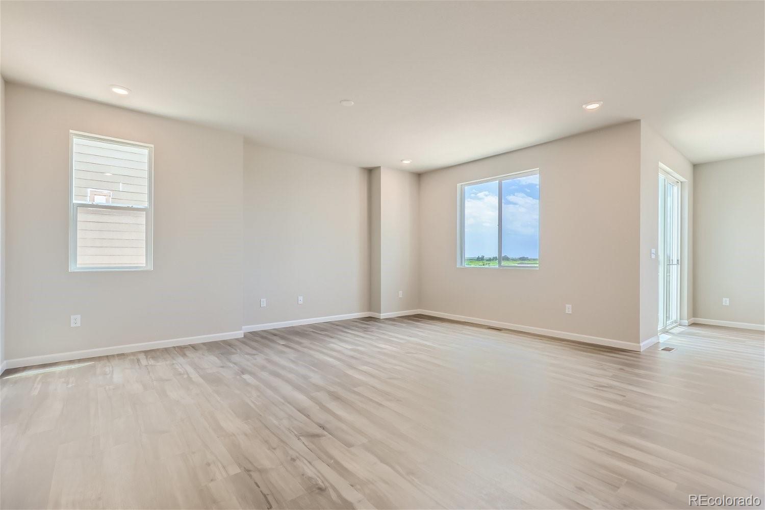 10161 Quentin Court, Commerce City, CO 80022, 3 Bedrooms Bedrooms, ,2 BathroomsBathrooms,Residential,For Sale,Quentin,REC2390953