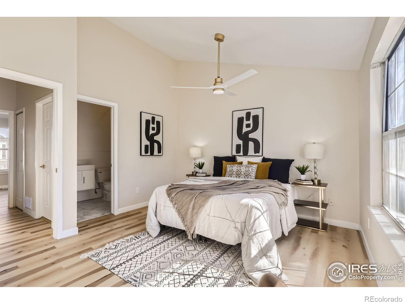 18234 Arizona Avenue #D, Aurora, CO 80017, 2 Bedrooms Bedrooms, ,2 BathroomsBathrooms,Residential,For Sale,Arizona,RECIR1019577