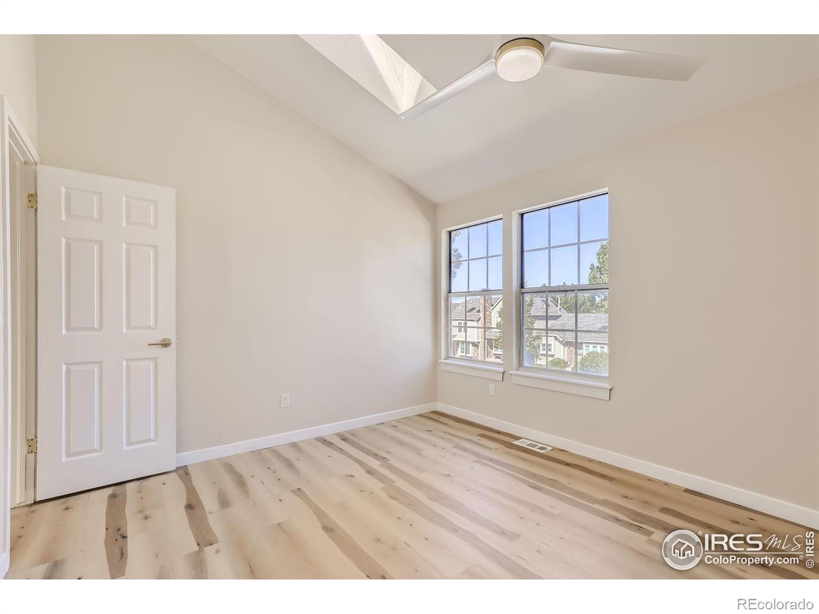 18234 Arizona Avenue #D, Aurora, CO 80017, 2 Bedrooms Bedrooms, ,2 BathroomsBathrooms,Residential,For Sale,Arizona,RECIR1019577
