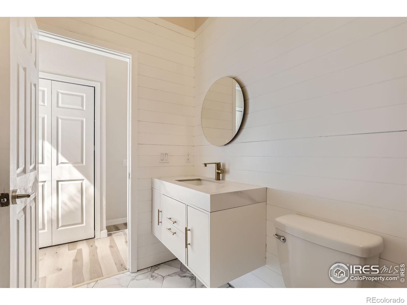 18234 Arizona Avenue #D, Aurora, CO 80017, 2 Bedrooms Bedrooms, ,2 BathroomsBathrooms,Residential,For Sale,Arizona,RECIR1019577