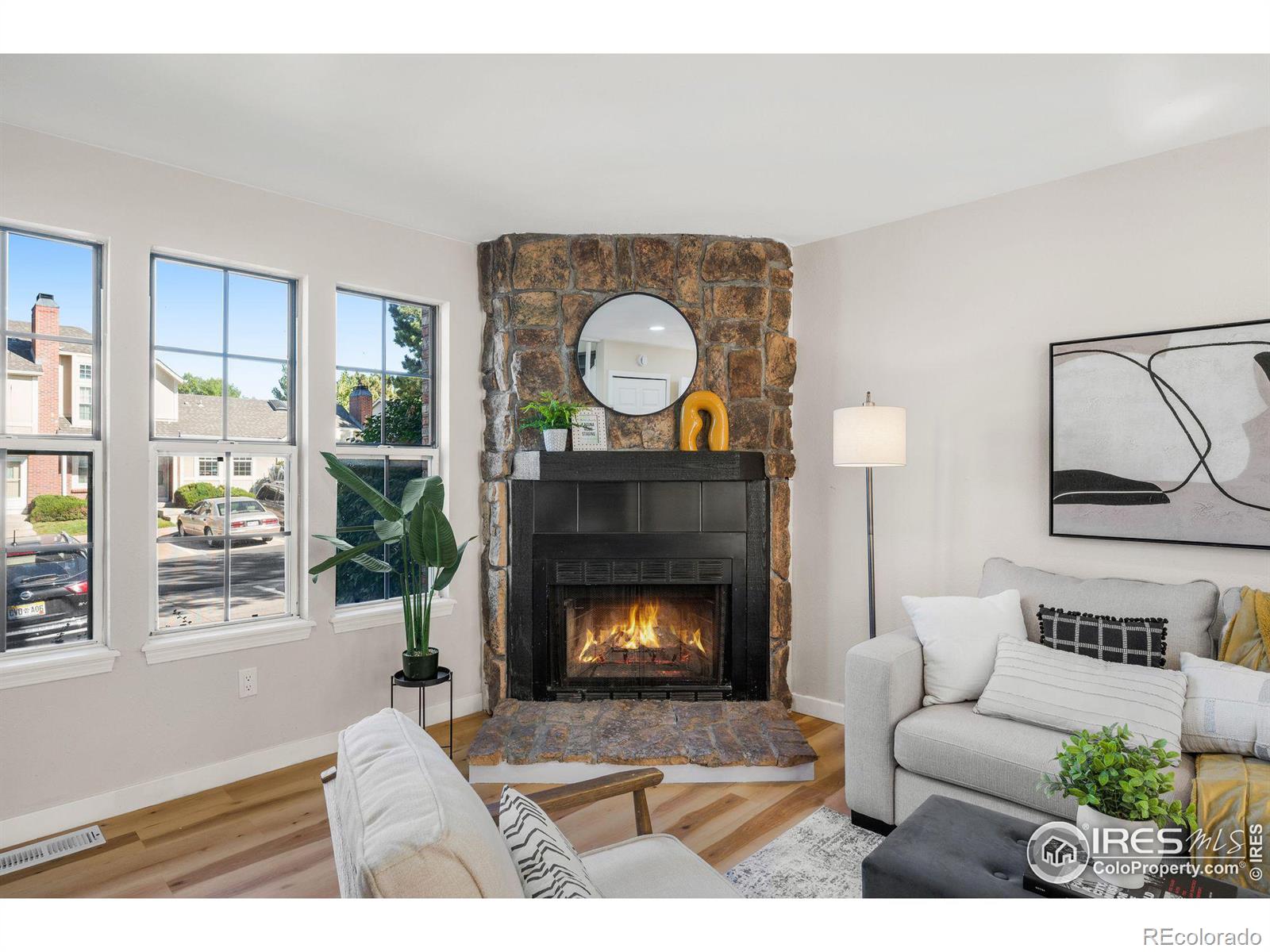 18234 Arizona Avenue #D, Aurora, CO 80017, 2 Bedrooms Bedrooms, ,2 BathroomsBathrooms,Residential,For Sale,Arizona,RECIR1019577