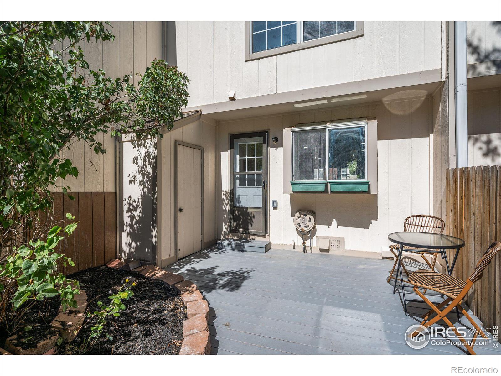 18234 Arizona Avenue #D, Aurora, CO 80017, 2 Bedrooms Bedrooms, ,2 BathroomsBathrooms,Residential,For Sale,Arizona,RECIR1019577