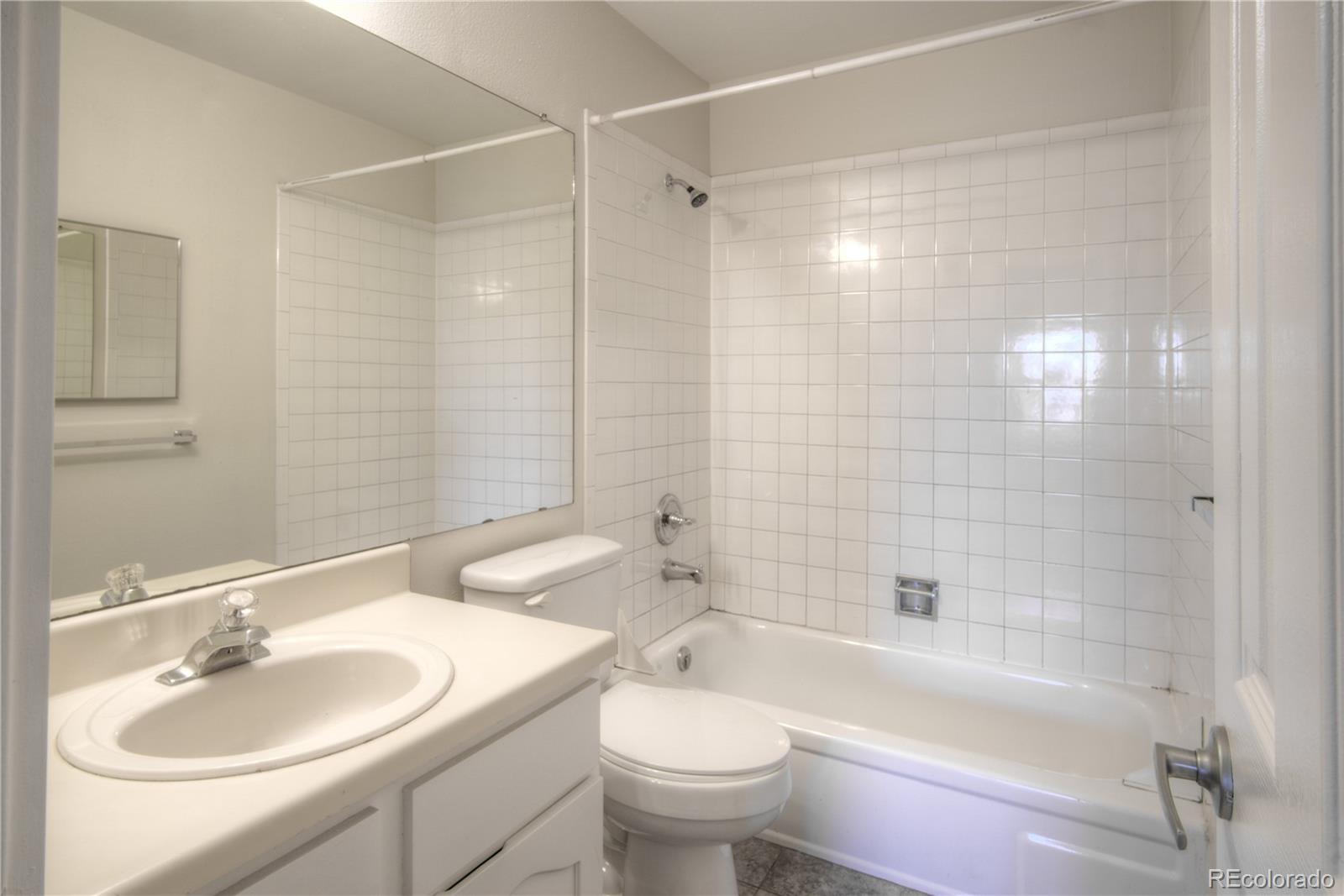 10150 Virginia Avenue #205, Denver, CO 80247, 2 Bedrooms Bedrooms, ,2 BathroomsBathrooms,Residential,For Sale,Virginia,REC5524817