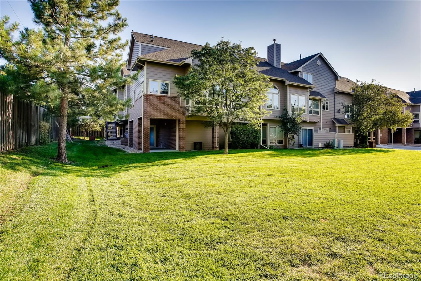 1330 Monaco Parkway #2, Denver, CO 80224, 2 Bedrooms Bedrooms, ,3 BathroomsBathrooms,Residential,For Sale,Ashley Court,Monaco,REC9210429