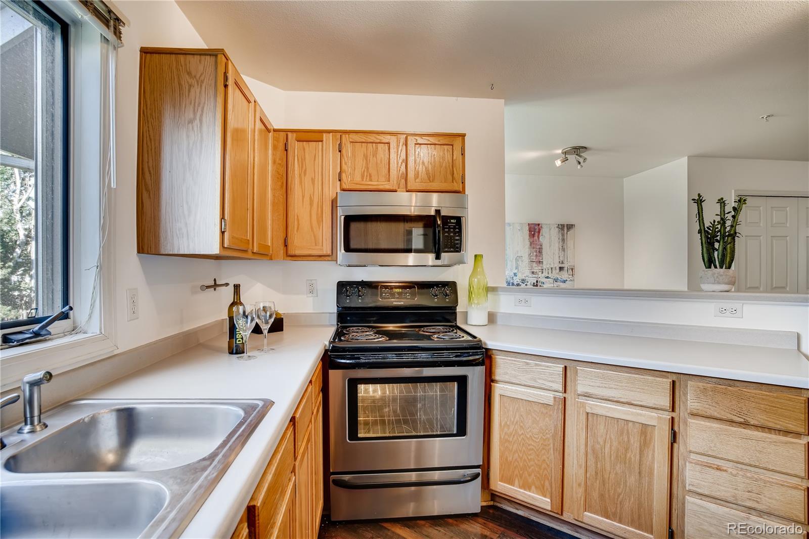 1330 Monaco Parkway #2, Denver, CO 80224, 2 Bedrooms Bedrooms, ,3 BathroomsBathrooms,Residential,For Sale,Ashley Court,Monaco,REC9210429