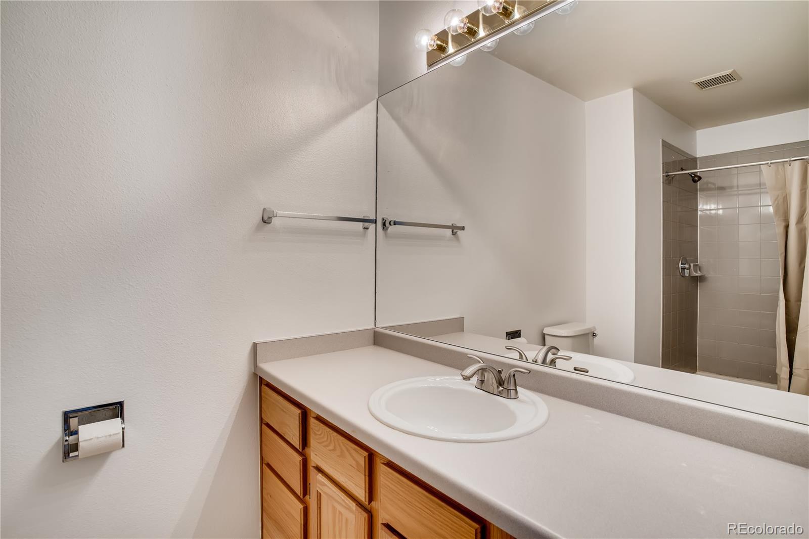 1330 Monaco Parkway #2, Denver, CO 80224, 2 Bedrooms Bedrooms, ,3 BathroomsBathrooms,Residential,For Sale,Ashley Court,Monaco,REC9210429