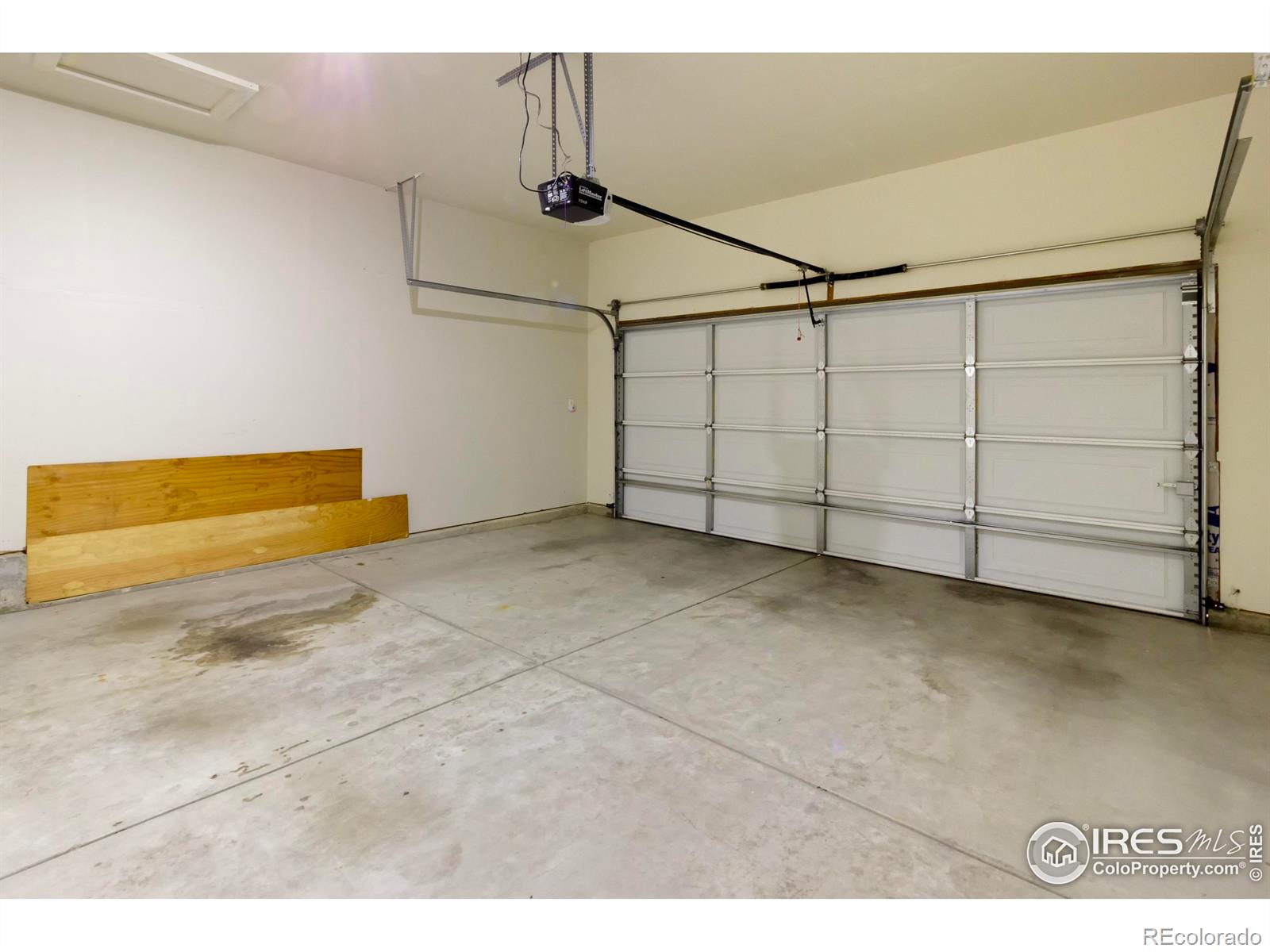 6544 18th Street, Greeley, CO 80634, 3 Bedrooms Bedrooms, ,2 BathroomsBathrooms,Residential,For Sale,18th,RECIR1019605