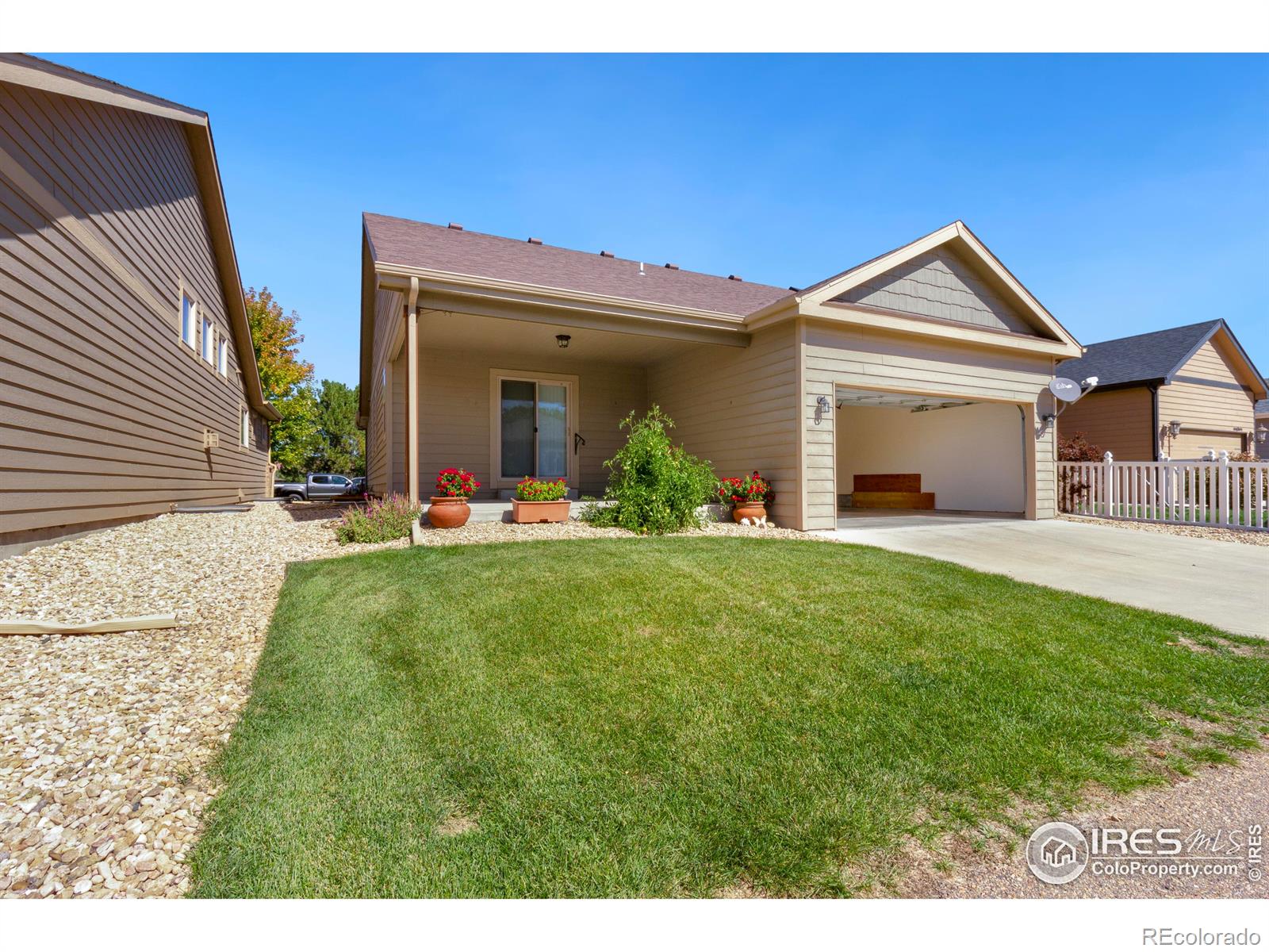 6544 18th Street, Greeley, CO 80634, 3 Bedrooms Bedrooms, ,2 BathroomsBathrooms,Residential,For Sale,18th,RECIR1019605