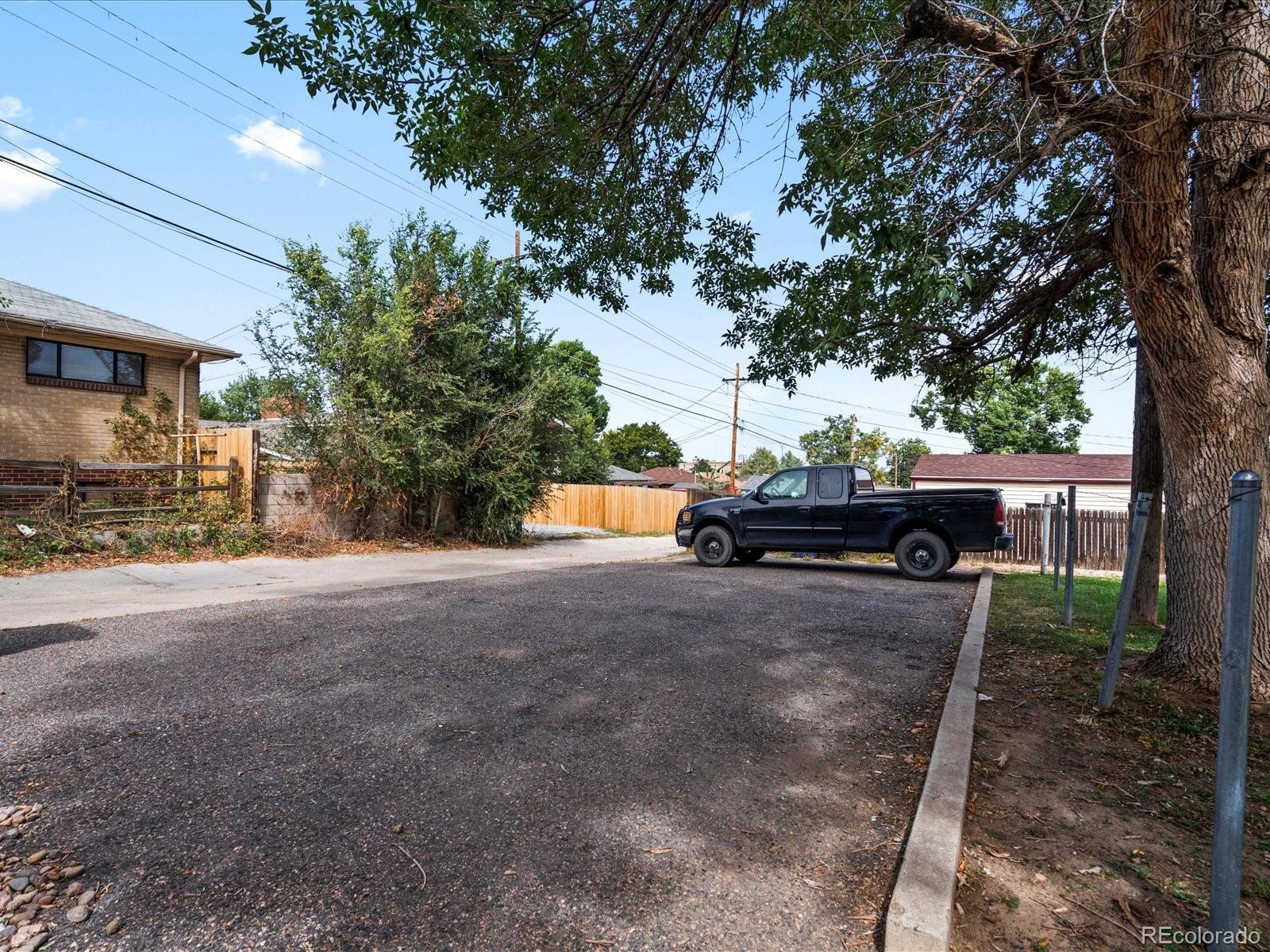 6325 Martin Luther King Jr Boulevard, Denver, CO 80207, 3 Bedrooms Bedrooms, ,2 BathroomsBathrooms,Residential,For Sale,Martin Luther King Jr,REC8269928