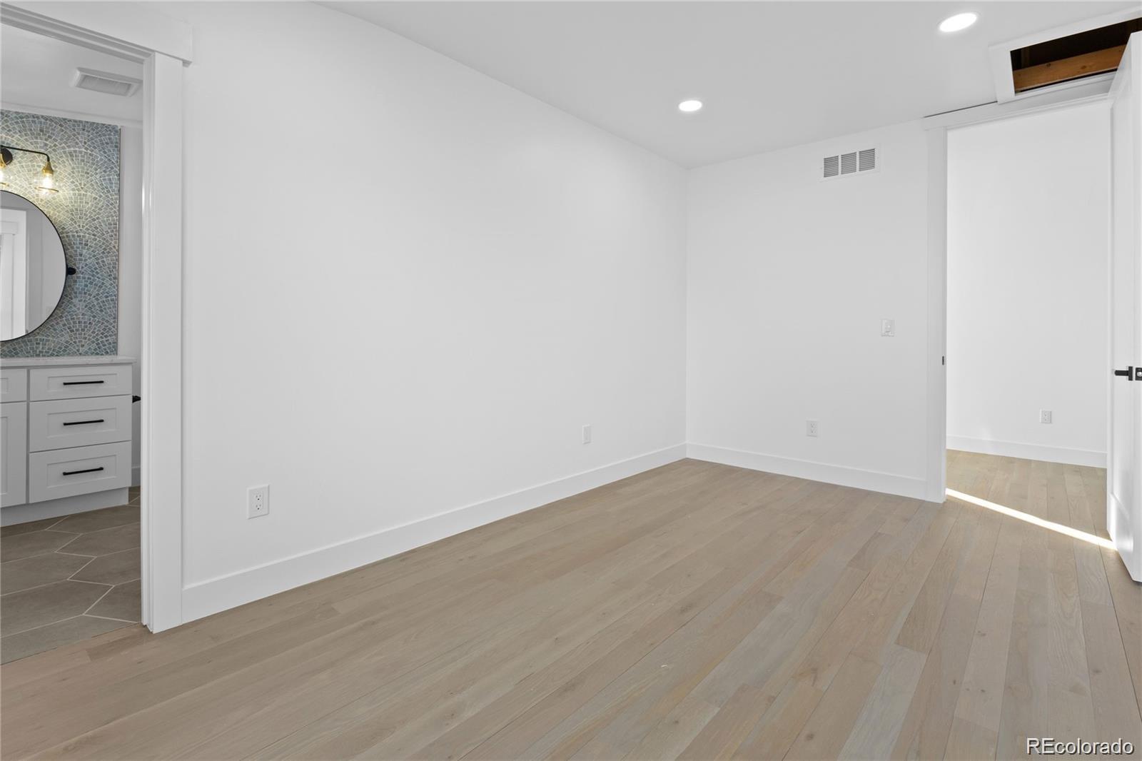 5049 W 32nd Avenue, Denver, CO 80212, 5 Bedrooms Bedrooms, ,5 BathroomsBathrooms,Residential,For Sale,32nd,REC4081655