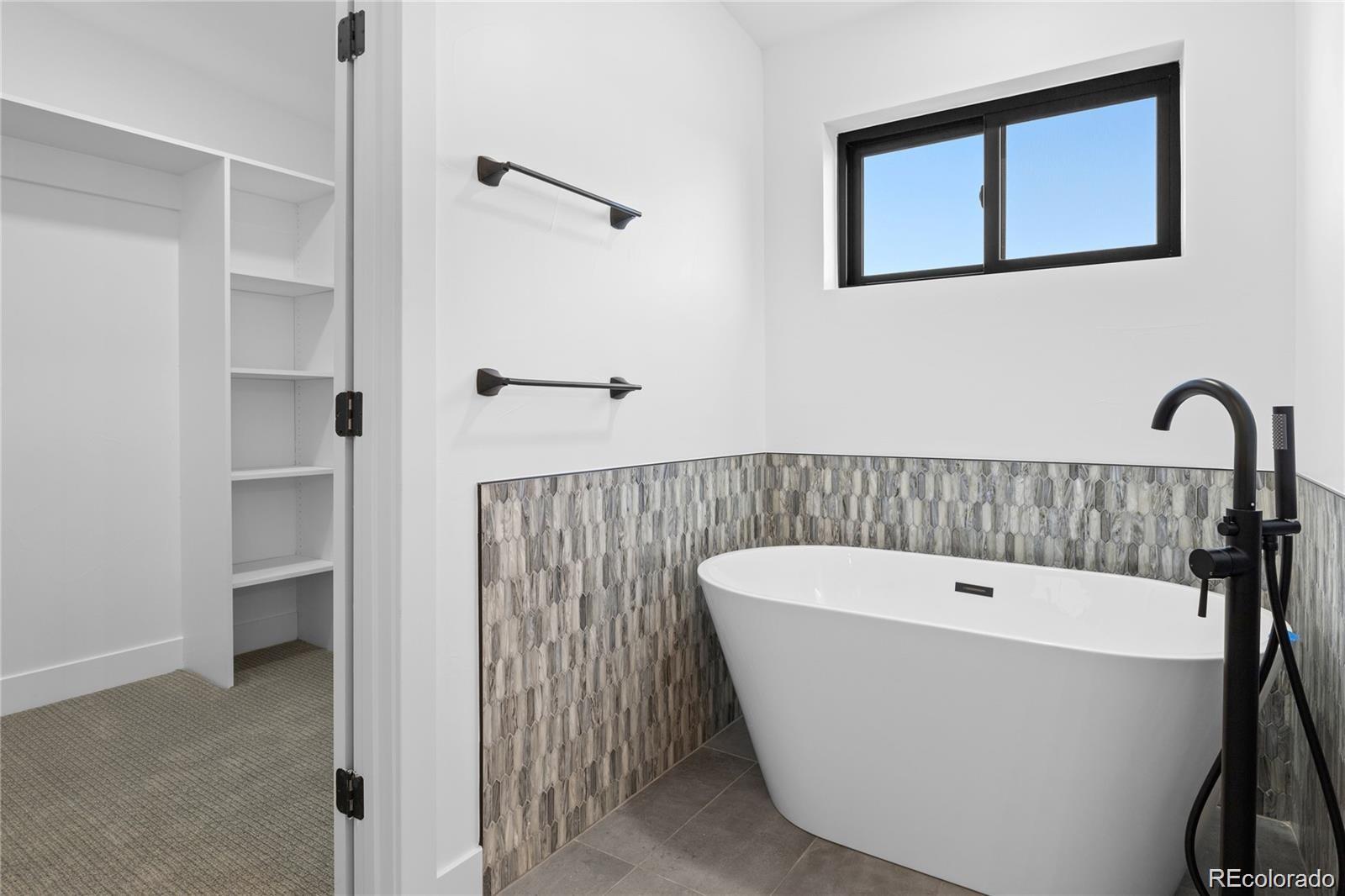 5049 W 32nd Avenue, Denver, CO 80212, 5 Bedrooms Bedrooms, ,5 BathroomsBathrooms,Residential,For Sale,32nd,REC4081655