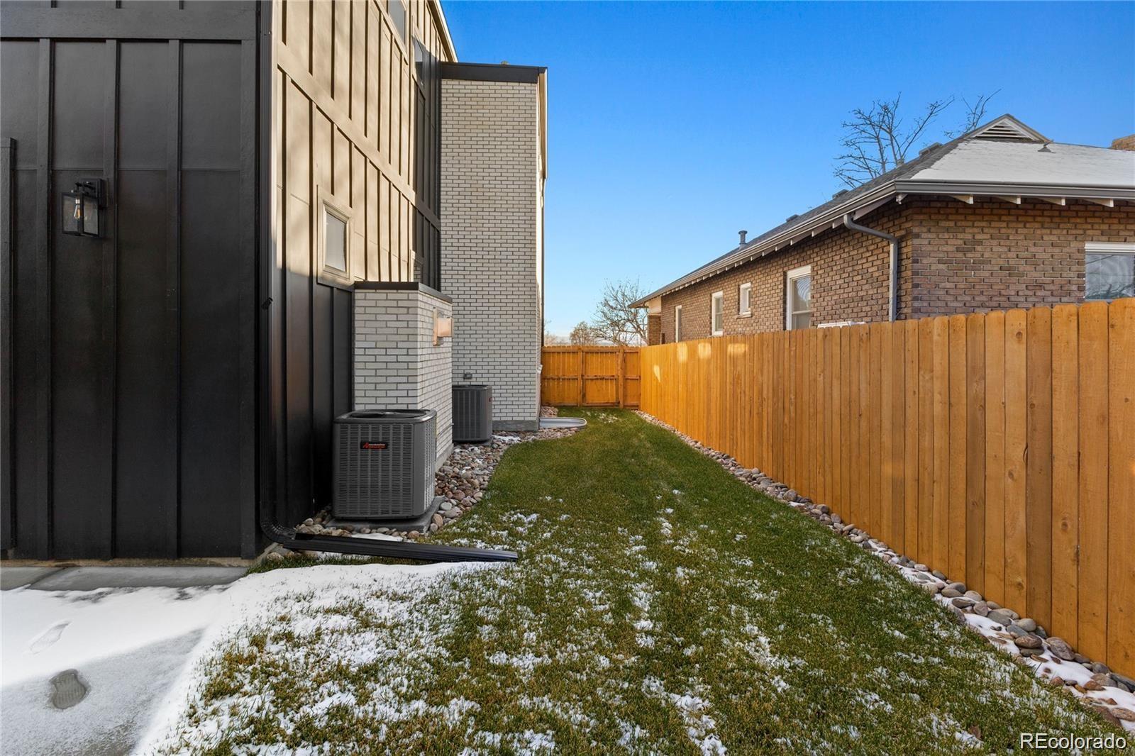 5049 W 32nd Avenue, Denver, CO 80212, 5 Bedrooms Bedrooms, ,5 BathroomsBathrooms,Residential,For Sale,32nd,REC4081655