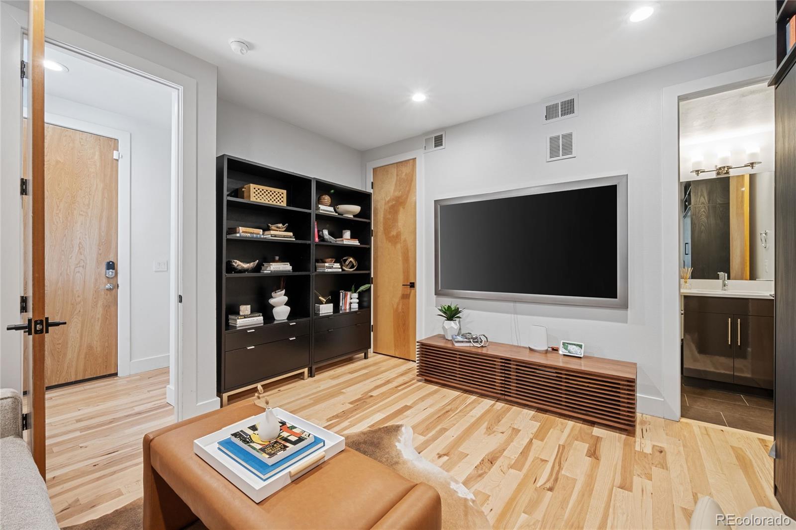 3157 Zuni Street, Denver, CO 80211, 3 Bedrooms Bedrooms, ,4 BathroomsBathrooms,Rental,For Rent,Zuni,REC7900243