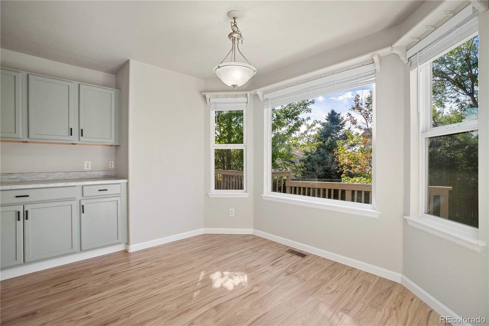 5483 Versailles Street, Aurora, CO 80015, 4 Bedrooms Bedrooms, ,3 BathroomsBathrooms,Residential,For Sale,Versailles,REC7876119