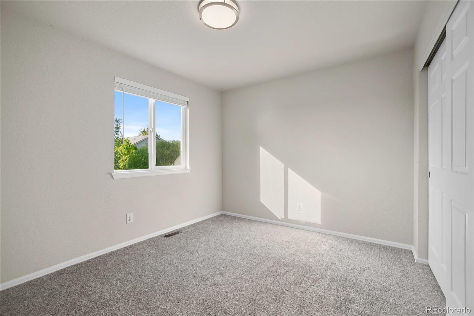 5483 Versailles Street, Aurora, CO 80015, 4 Bedrooms Bedrooms, ,3 BathroomsBathrooms,Residential,For Sale,Versailles,REC7876119