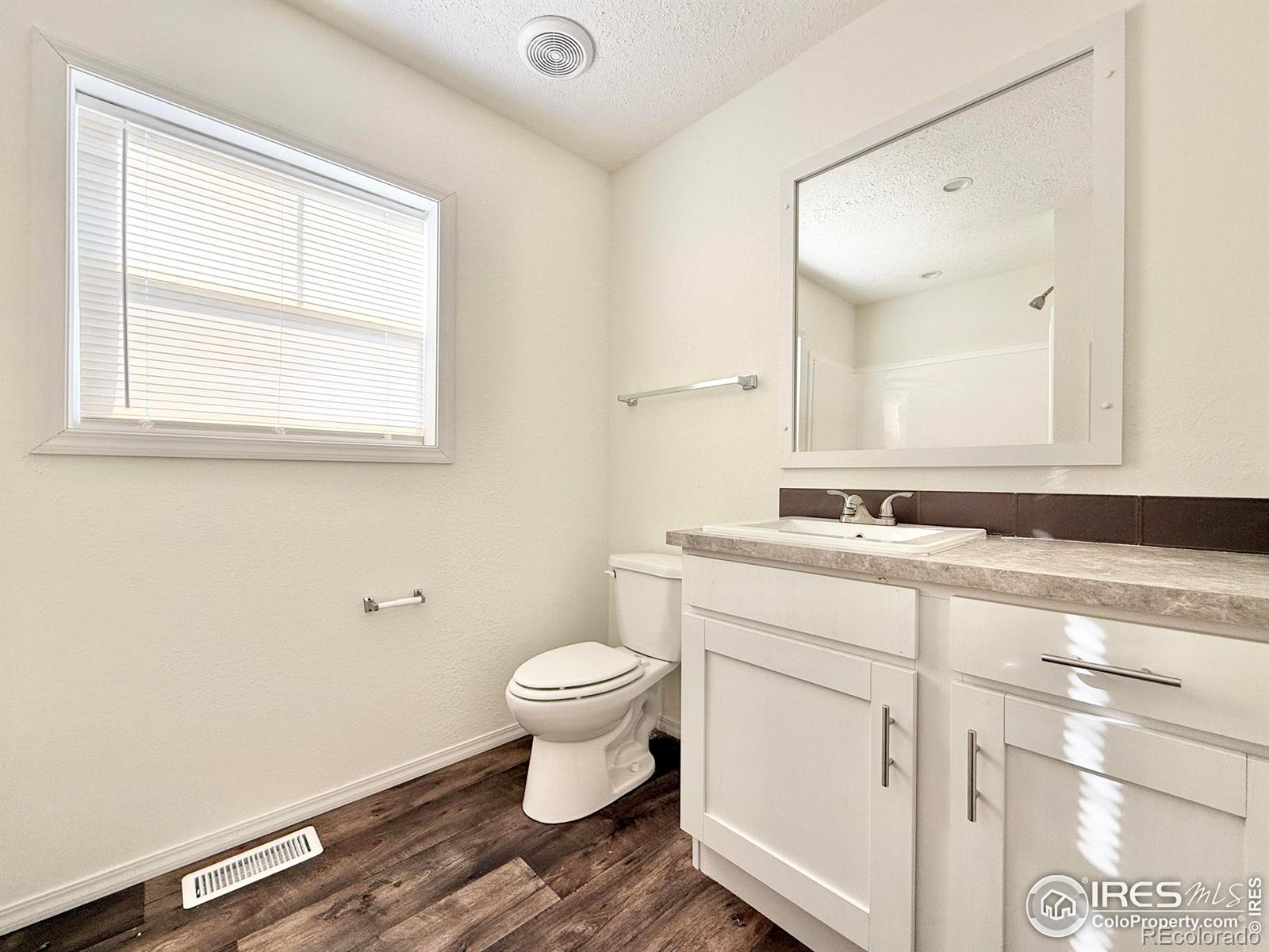 15474 County Road X, Weldona, CO 80653, 3 Bedrooms Bedrooms, ,2 BathroomsBathrooms,Residential,For Sale,County Road X,RECIR1019619