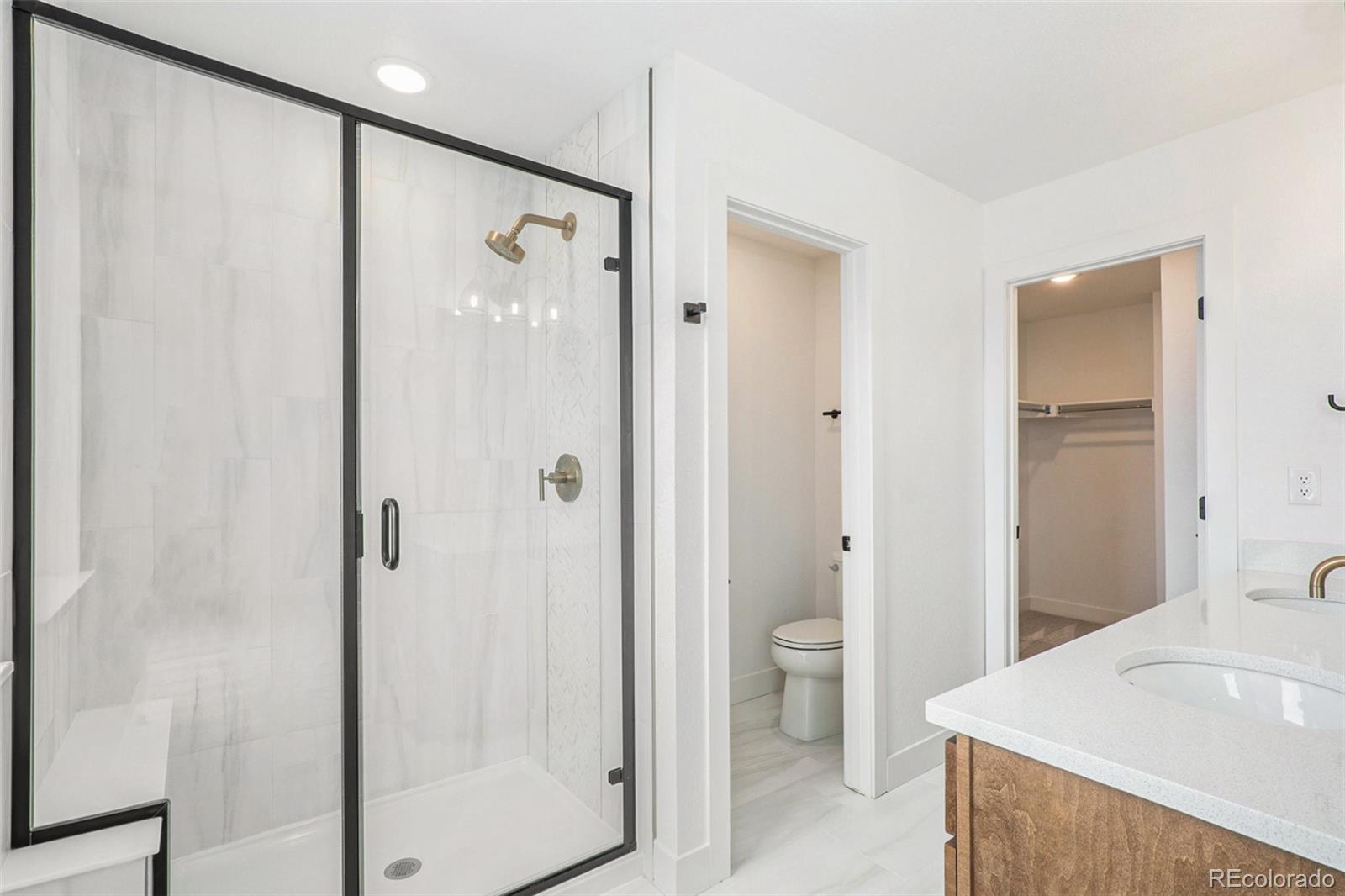 2044 Holly Street #5, Denver, CO 80222, 2 Bedrooms Bedrooms, ,4 BathroomsBathrooms,Residential,For Sale,Holly,REC6502915