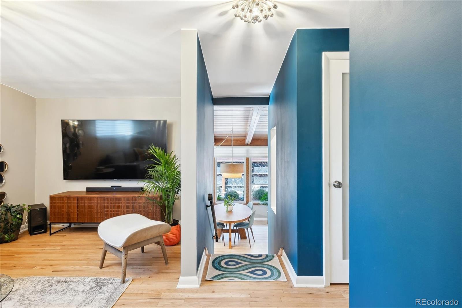 4025 Montview Boulevard, Denver, CO 80207, 3 Bedrooms Bedrooms, ,3 BathroomsBathrooms,Residential,For Sale,Montview,REC5773157