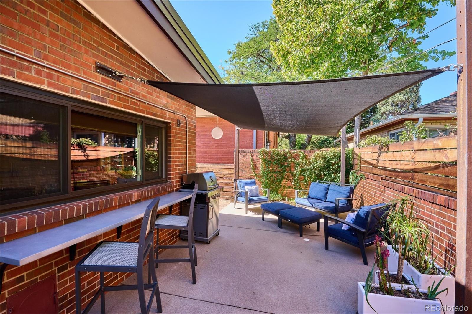 4025 Montview Boulevard, Denver, CO 80207, 3 Bedrooms Bedrooms, ,3 BathroomsBathrooms,Residential,For Sale,Montview,REC5773157