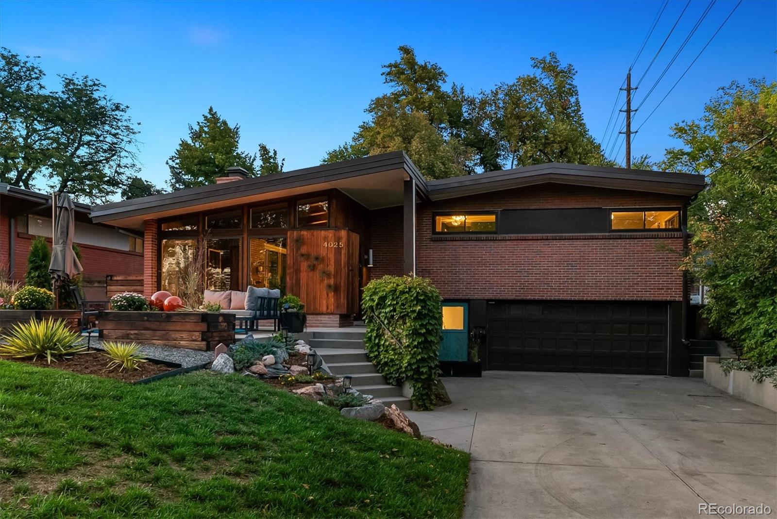 4025 Montview Boulevard, Denver, CO 80207, 3 Bedrooms Bedrooms, ,3 BathroomsBathrooms,Residential,For Sale,Montview,REC5773157