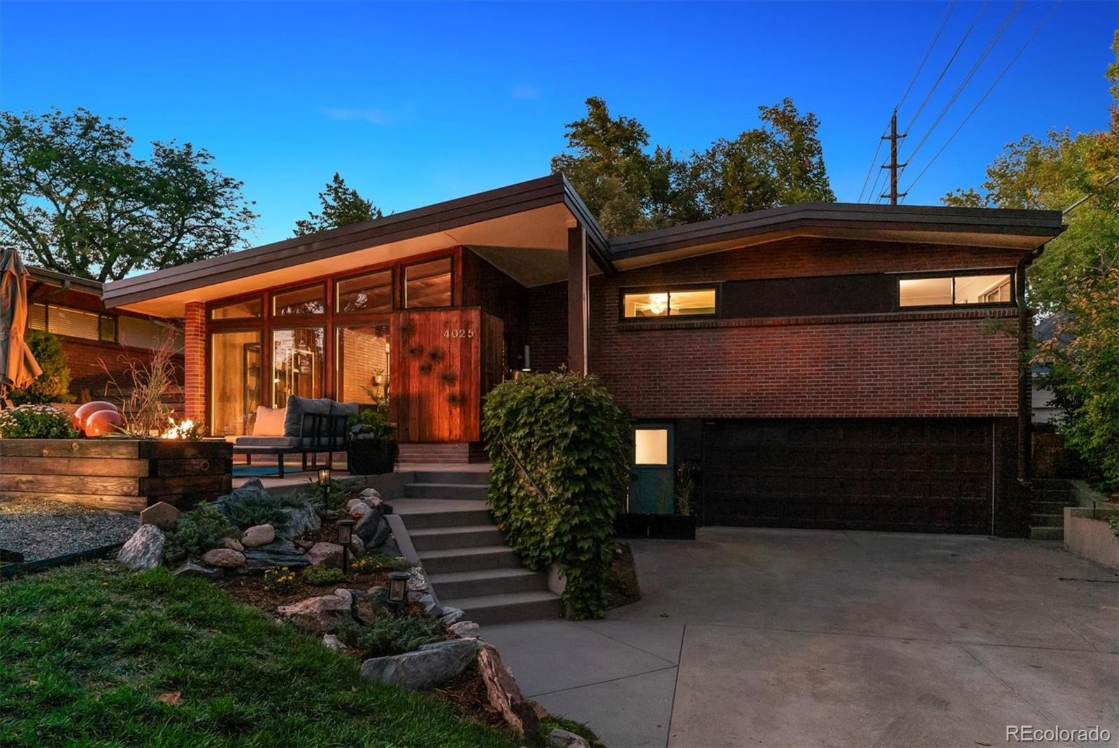 4025 Montview Boulevard, Denver, CO 80207, 3 Bedrooms Bedrooms, ,3 BathroomsBathrooms,Residential,For Sale,Montview,REC5773157