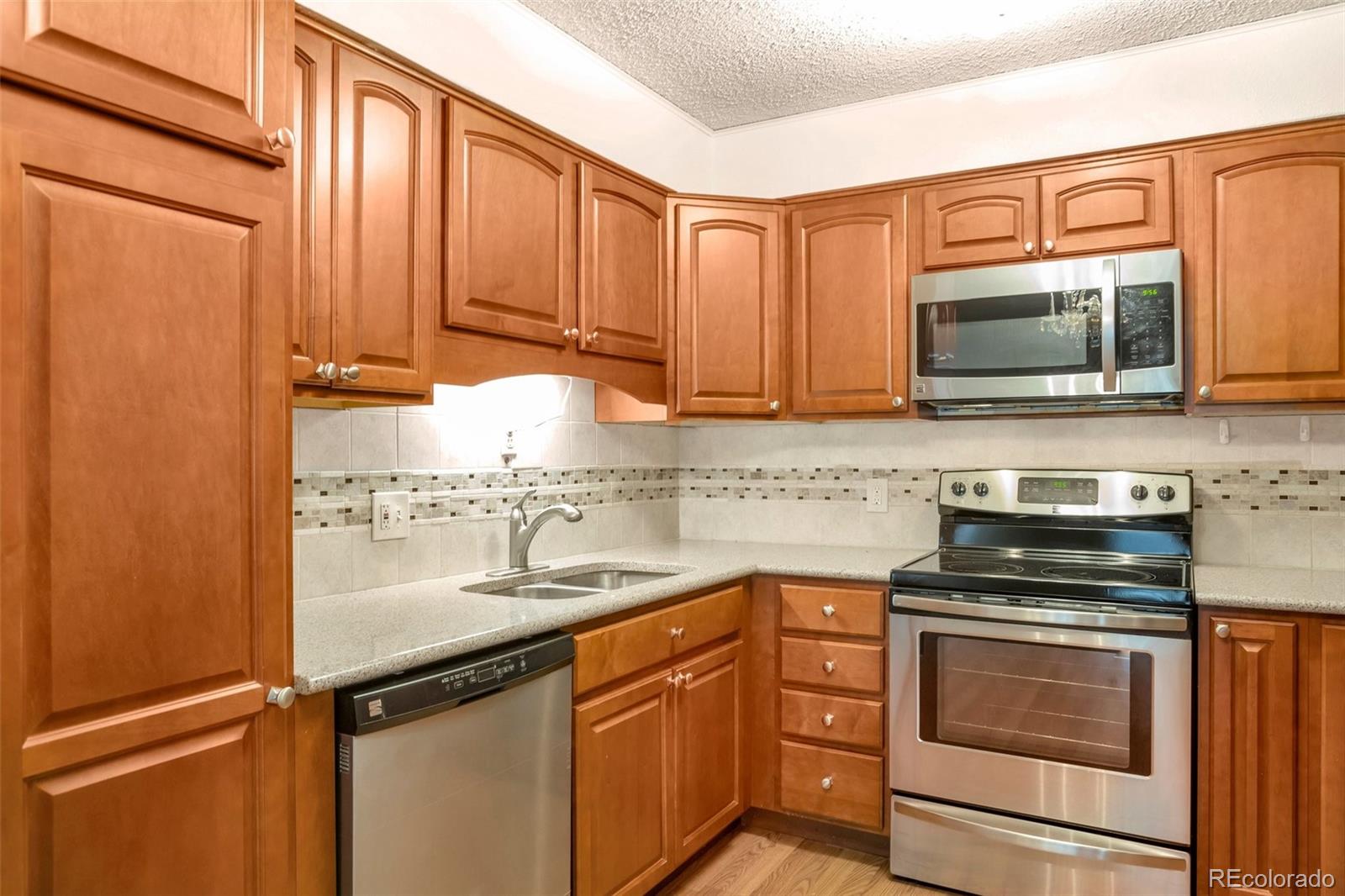 9315 Center Avenue #4B, Denver, CO 80247, 2 Bedrooms Bedrooms, ,2 BathroomsBathrooms,Rental,For Rent,Windsor Garadens,Center,REC2115616