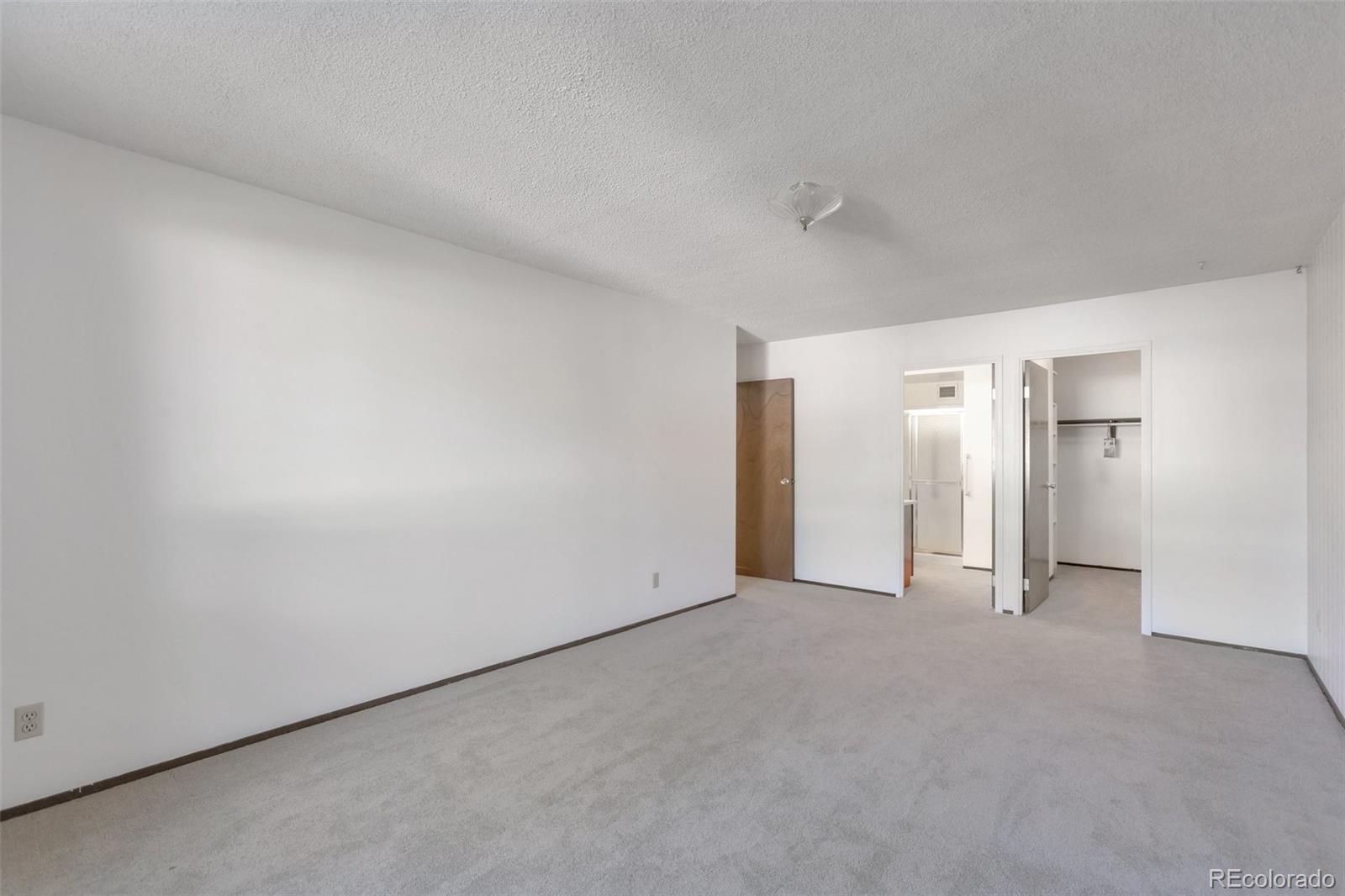 9315 Center Avenue #4B, Denver, CO 80247, 2 Bedrooms Bedrooms, ,2 BathroomsBathrooms,Rental,For Rent,Windsor Garadens,Center,REC2115616