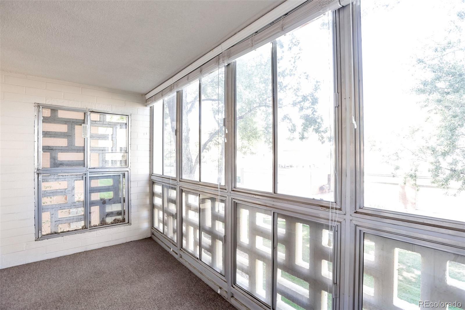 9315 Center Avenue #4B, Denver, CO 80247, 2 Bedrooms Bedrooms, ,2 BathroomsBathrooms,Rental,For Rent,Windsor Garadens,Center,REC2115616