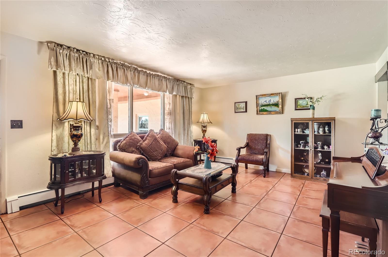 6021 4th Street, Greeley, CO 80634, 4 Bedrooms Bedrooms, ,3 BathroomsBathrooms,Residential,For Sale,4th,REC1666938