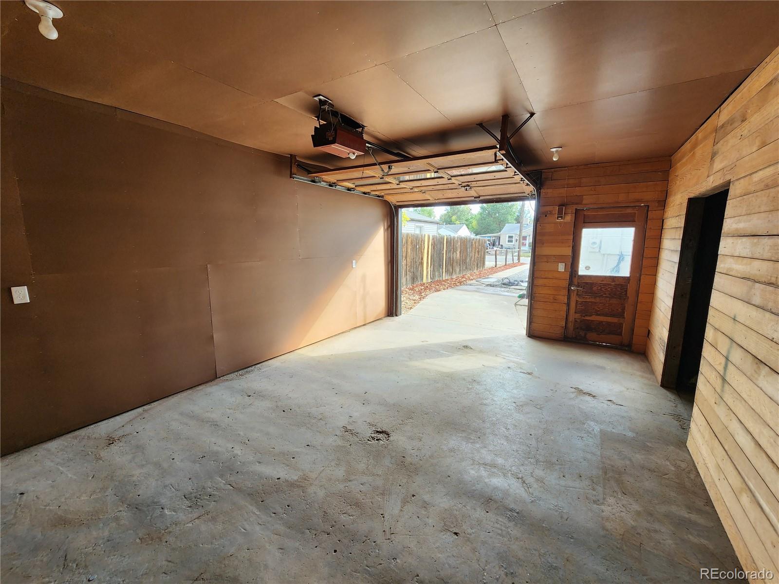 6875 Reno Drive, Arvada, CO 80002, 3 Bedrooms Bedrooms, ,2 BathroomsBathrooms,Residential,For Sale,Reno,REC5203392