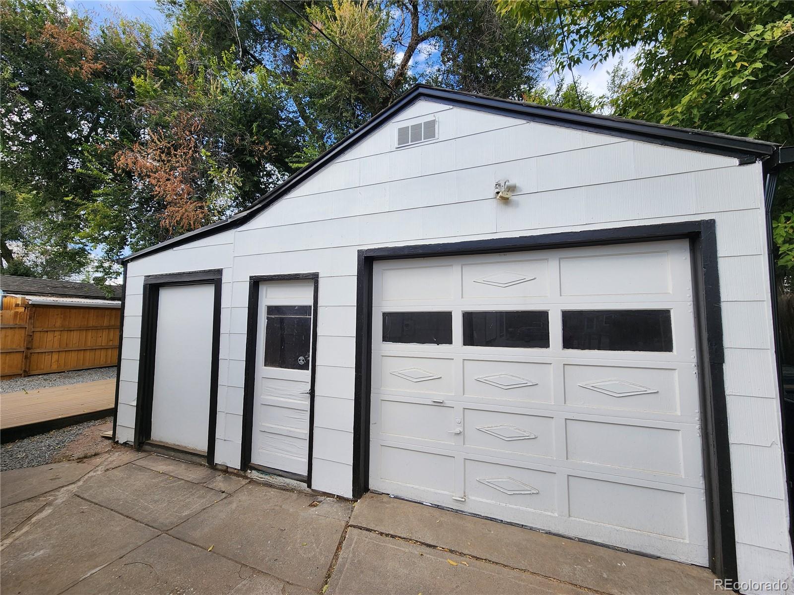 6875 Reno Drive, Arvada, CO 80002, 3 Bedrooms Bedrooms, ,2 BathroomsBathrooms,Residential,For Sale,Reno,REC5203392