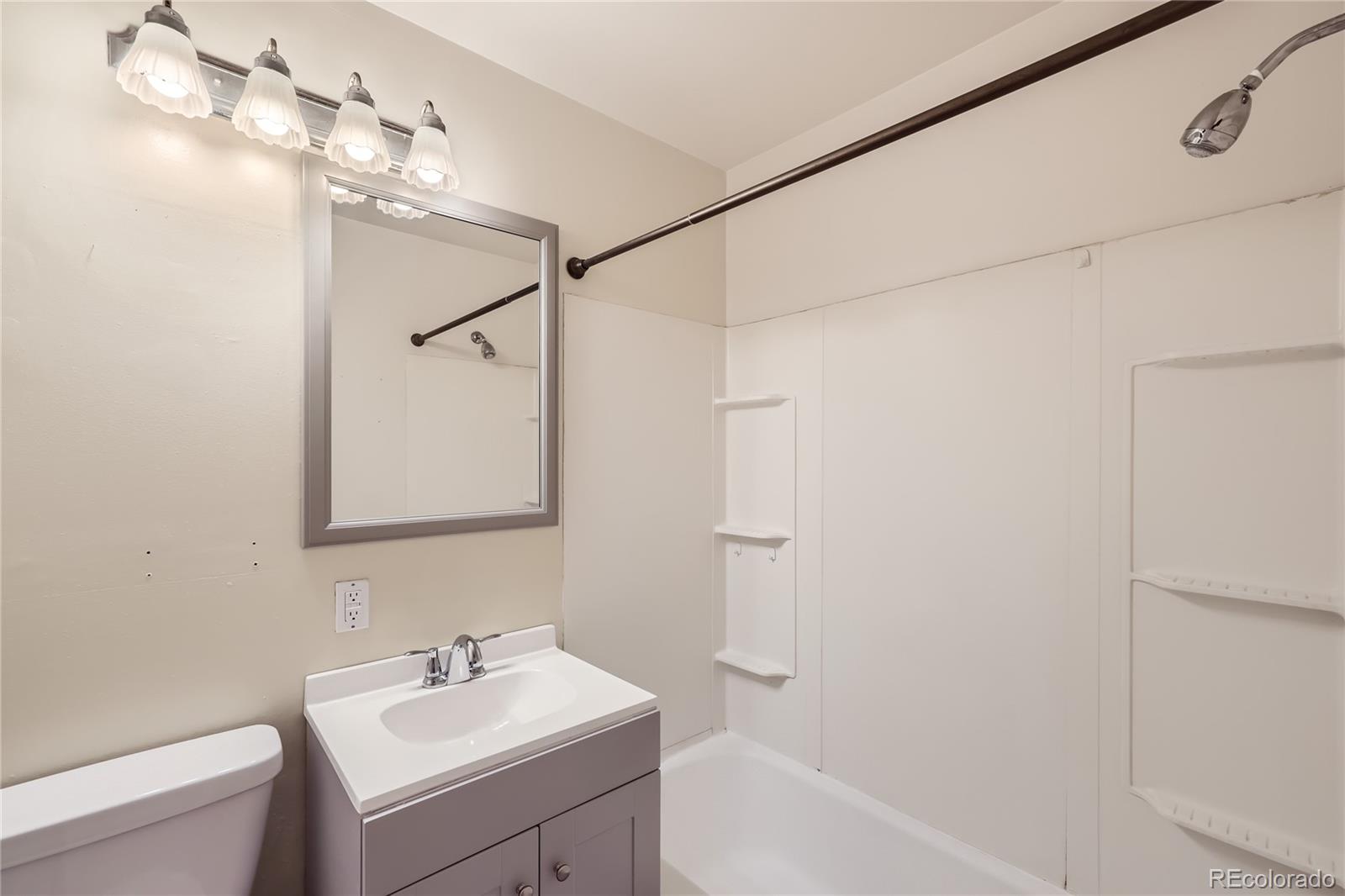 752 Union Boulevard, Lakewood, CO 80228, 5 Bedrooms Bedrooms, ,3 BathroomsBathrooms,Residential,For Sale,Union,REC9472595