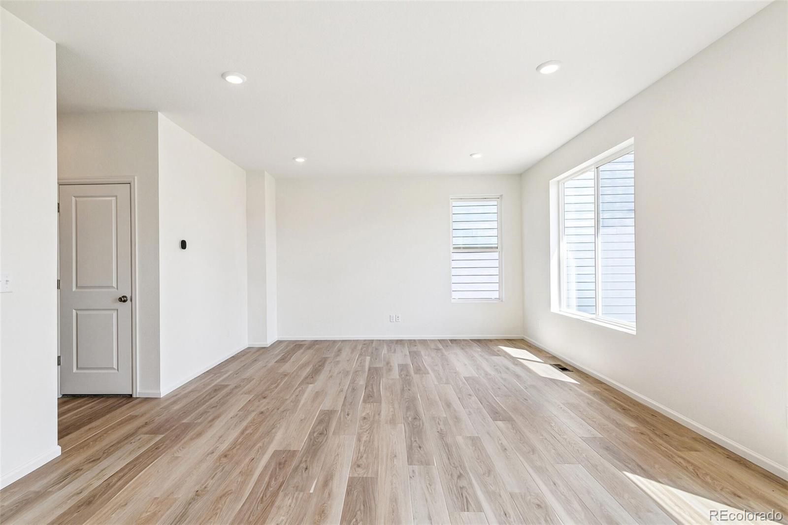 9290 Bahama Court, Commerce City, CO 80022, 3 Bedrooms Bedrooms, ,3 BathroomsBathrooms,Residential,For Sale,Bahama,REC2655270