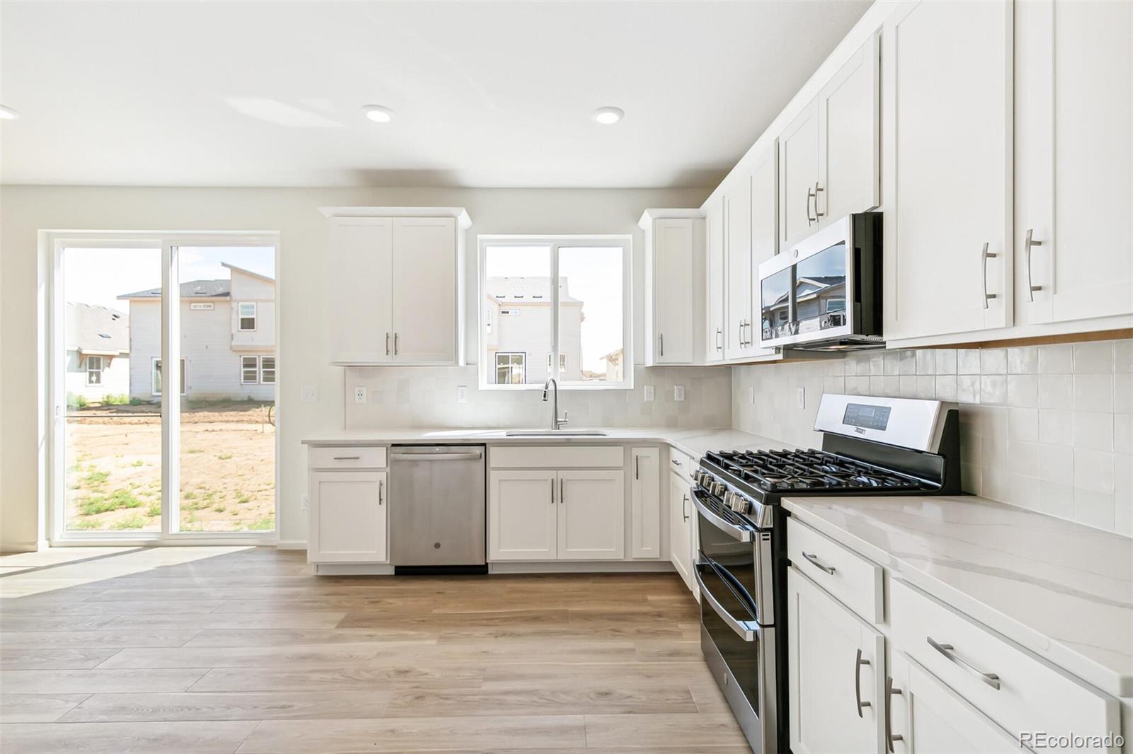 9290 Bahama Court, Commerce City, CO 80022, 3 Bedrooms Bedrooms, ,3 BathroomsBathrooms,Residential,For Sale,Bahama,REC2655270