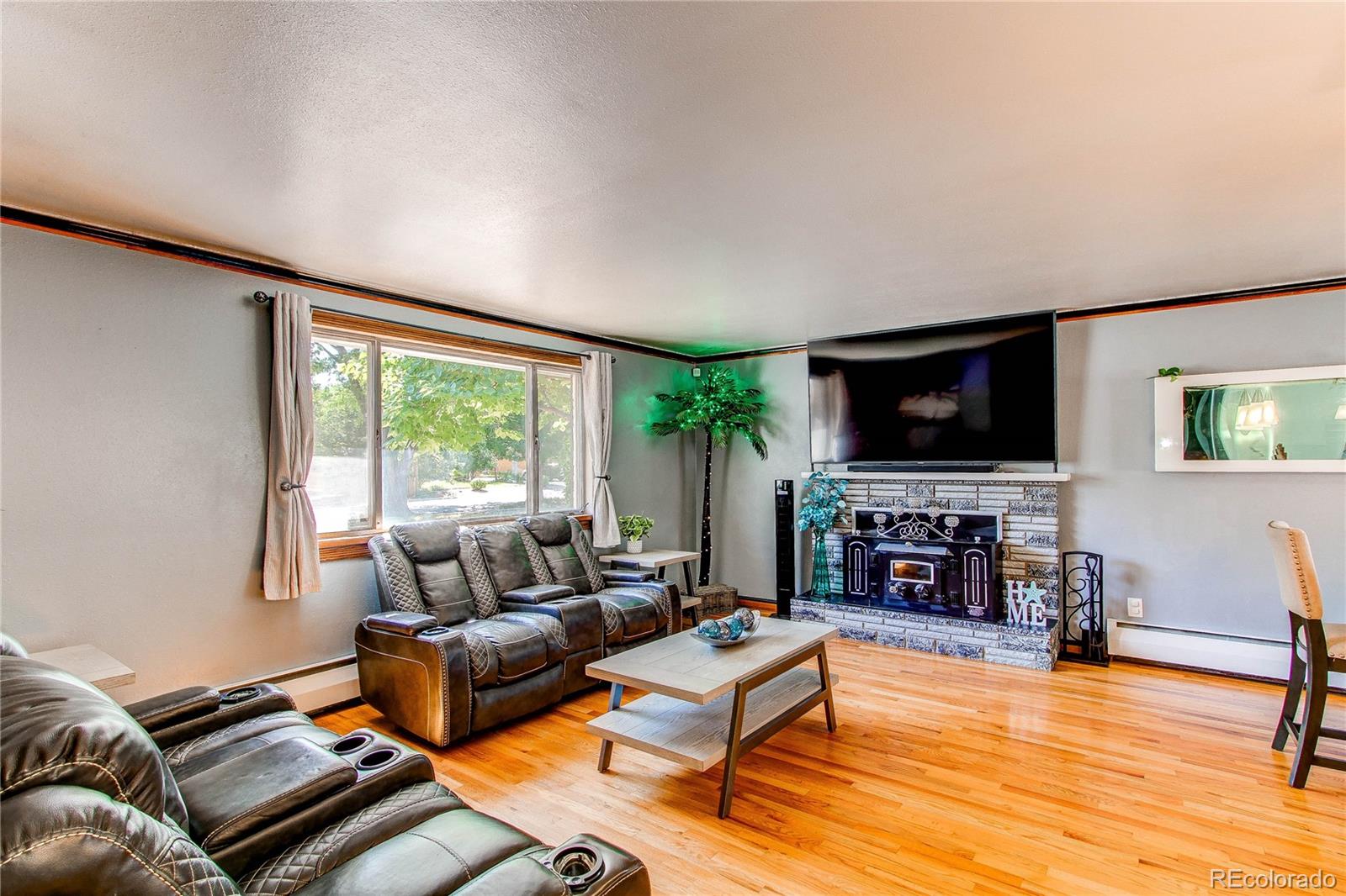 301 Scranton Street, Aurora, CO 80011, 4 Bedrooms Bedrooms, ,2 BathroomsBathrooms,Residential,For Sale,Scranton,REC7087366