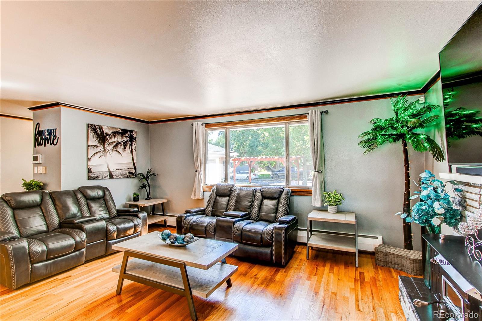 301 Scranton Street, Aurora, CO 80011, 4 Bedrooms Bedrooms, ,2 BathroomsBathrooms,Residential,For Sale,Scranton,REC7087366