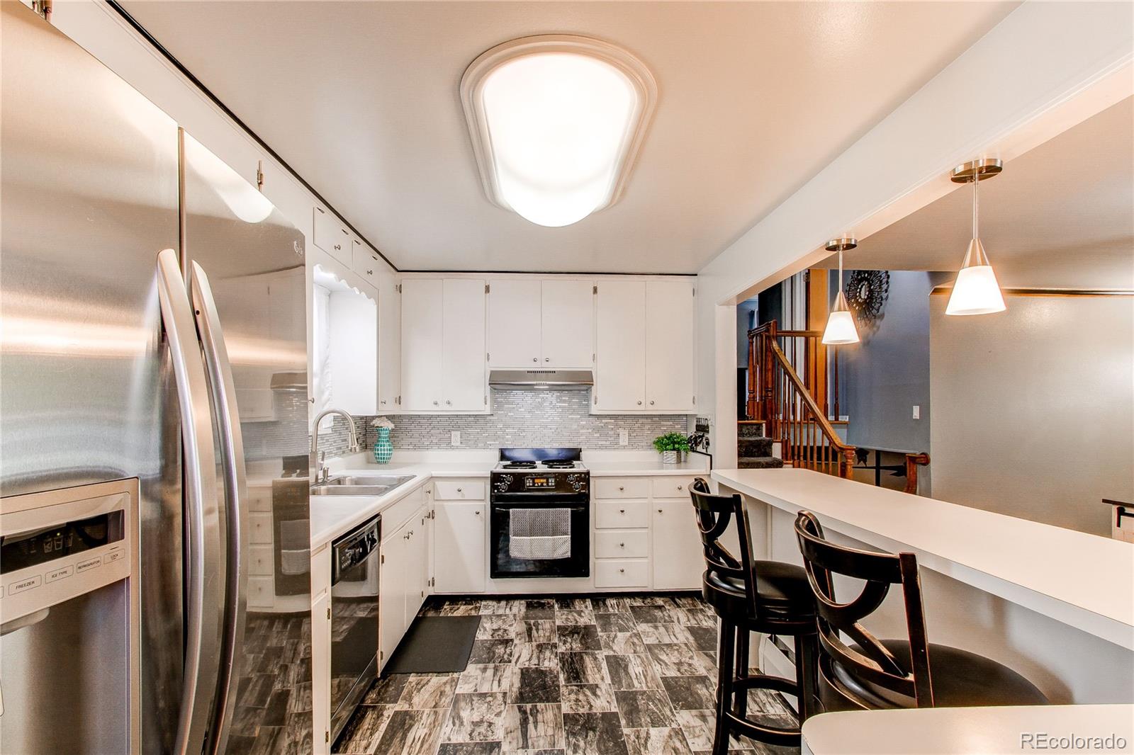 301 Scranton Street, Aurora, CO 80011, 4 Bedrooms Bedrooms, ,2 BathroomsBathrooms,Residential,For Sale,Scranton,REC7087366