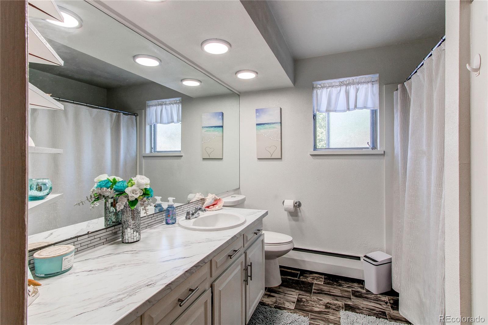 301 Scranton Street, Aurora, CO 80011, 4 Bedrooms Bedrooms, ,2 BathroomsBathrooms,Residential,For Sale,Scranton,REC7087366