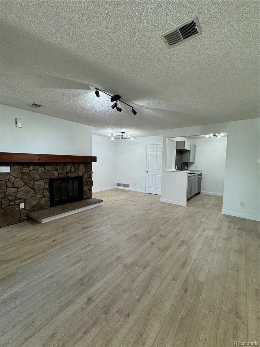 10970 Florida Avenue #203, Lakewood, CO 80232, 1 Bedroom Bedrooms, ,1 BathroomBathrooms,Residential,For Sale,Lochwood Landing,Florida,REC2826609